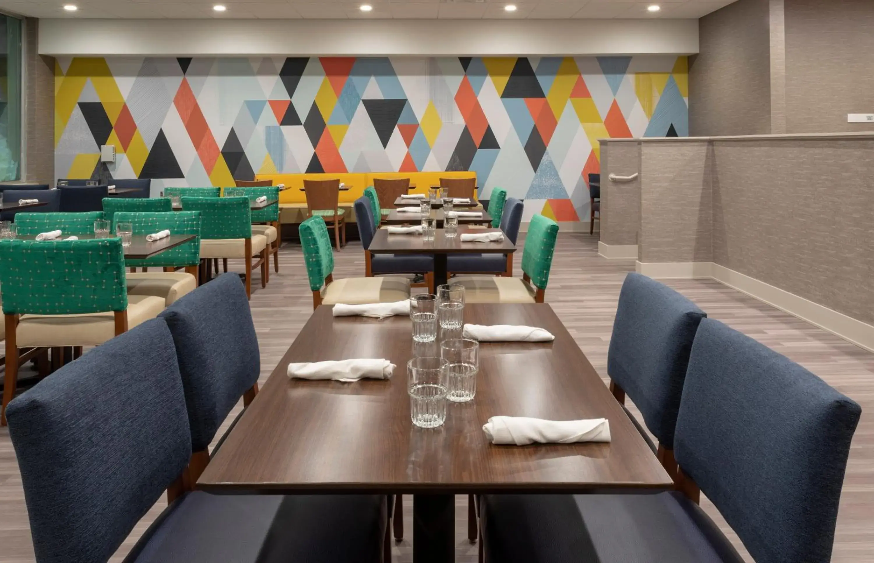 Restaurant/places to eat in Holiday Inn Marquette by IHG Restaurant/places to eat in Holiday Inn Marquette by IHG