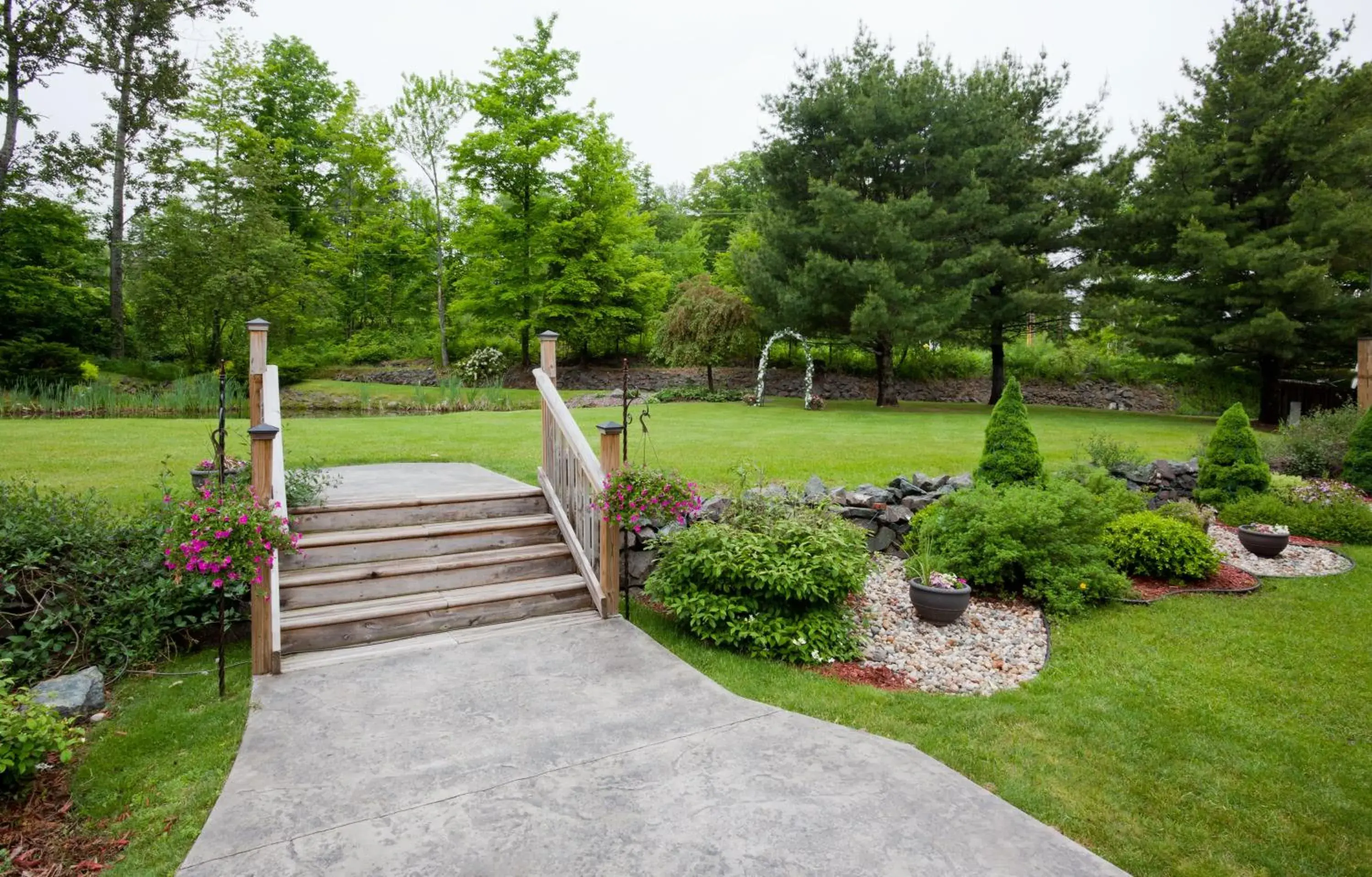 Lobby or reception in Holiday Inn Marquette by IHG Lobby or reception in Holiday Inn Marquette by IHG
