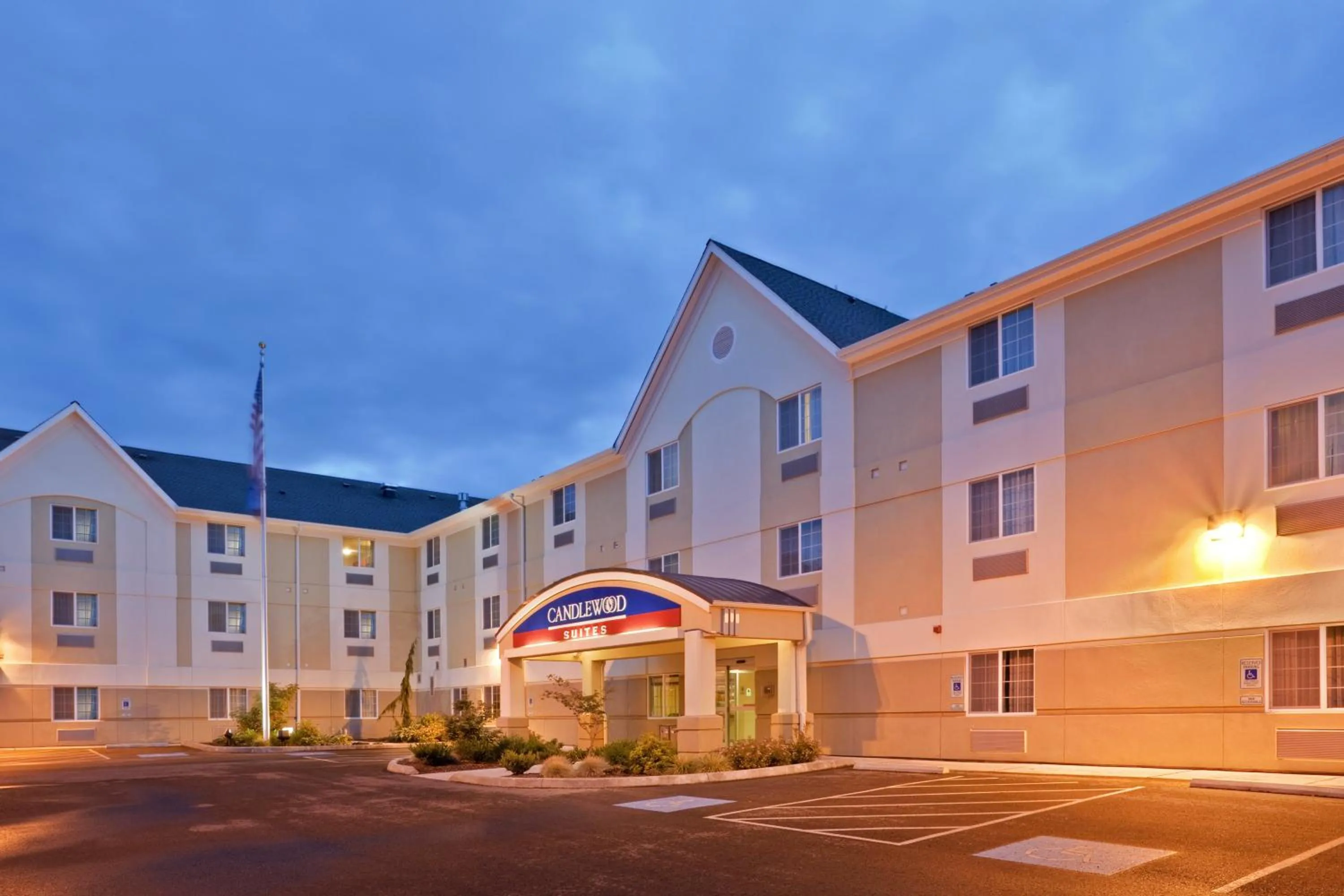 Property building in Candlewood Suites Oak Harbor by IHG