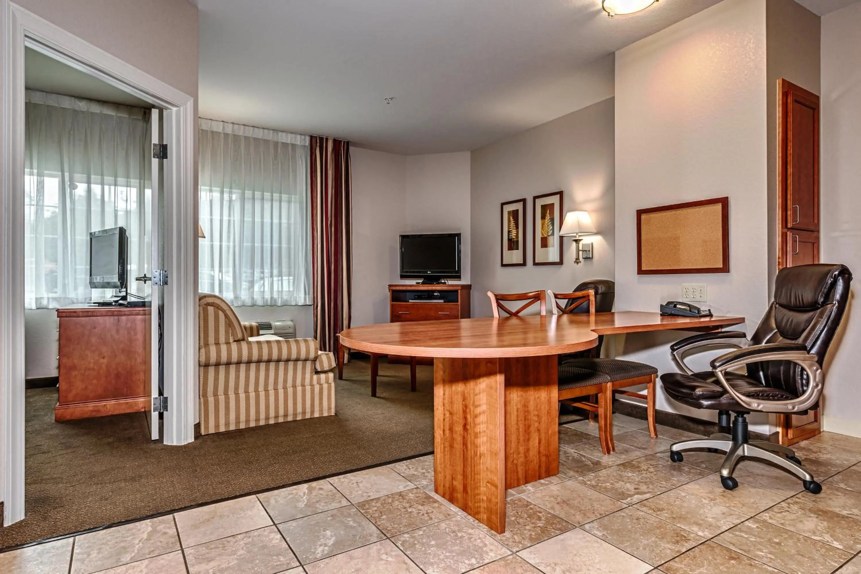 Photo of the whole room in Candlewood Suites Oak Harbor by IHG