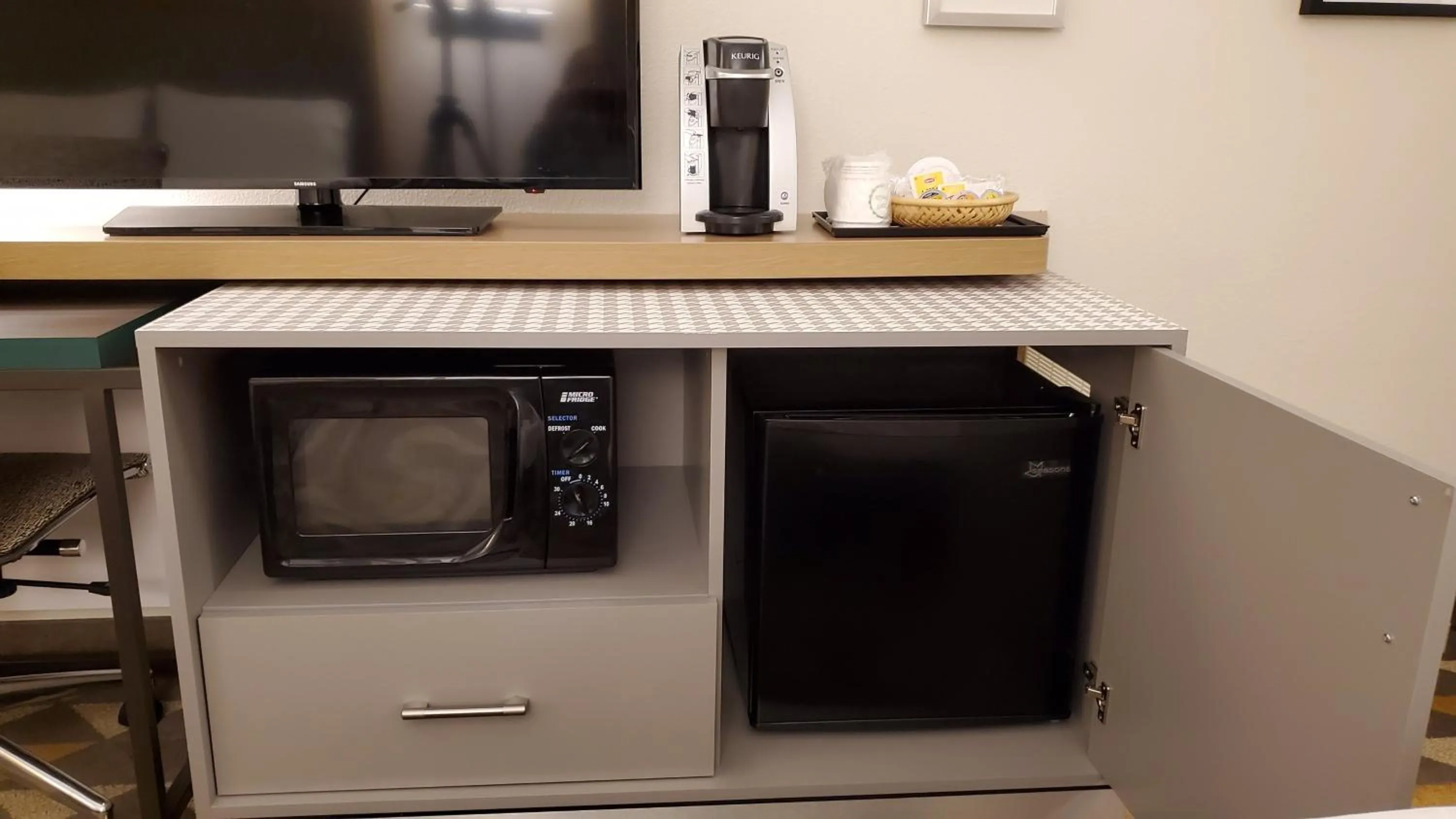 Photo of the whole room in Holiday Inn Martinsburg by IHG