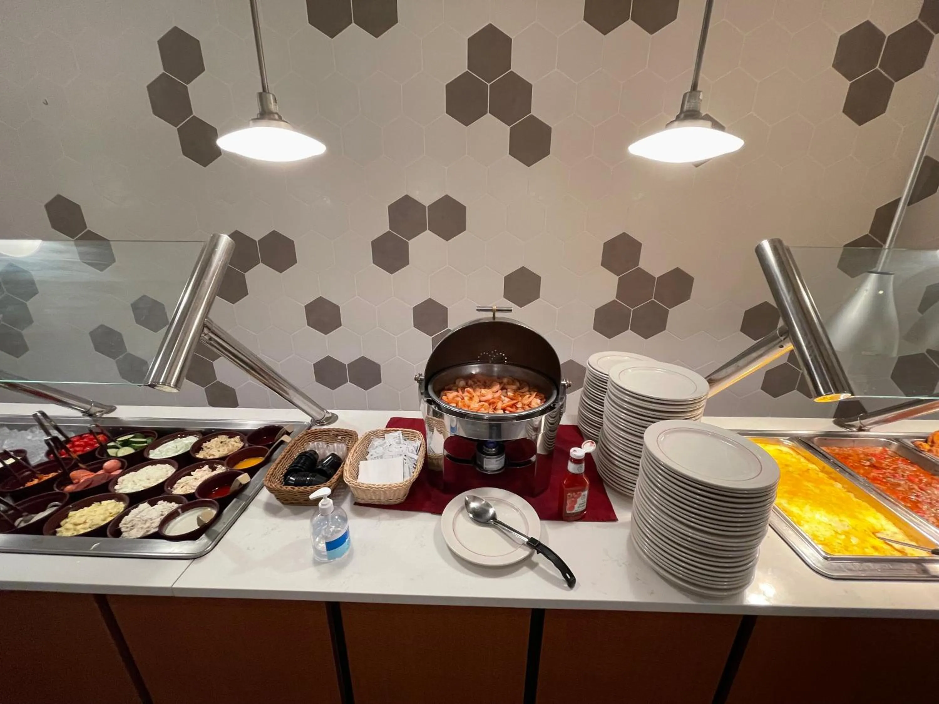 Restaurant/places to eat in Holiday Inn Martinsburg by IHG