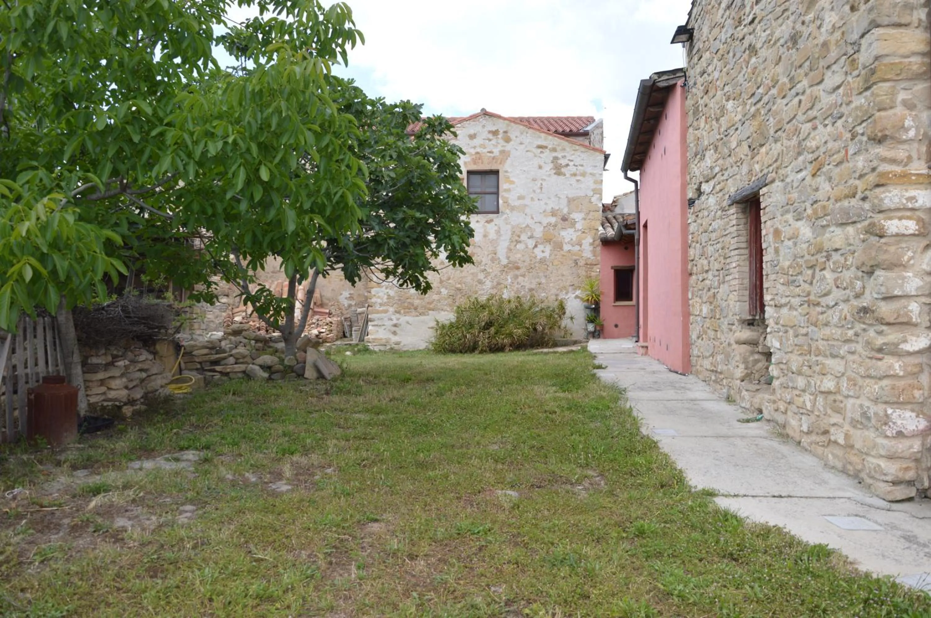 Inner courtyard view in Sa Domu de sa Contissa