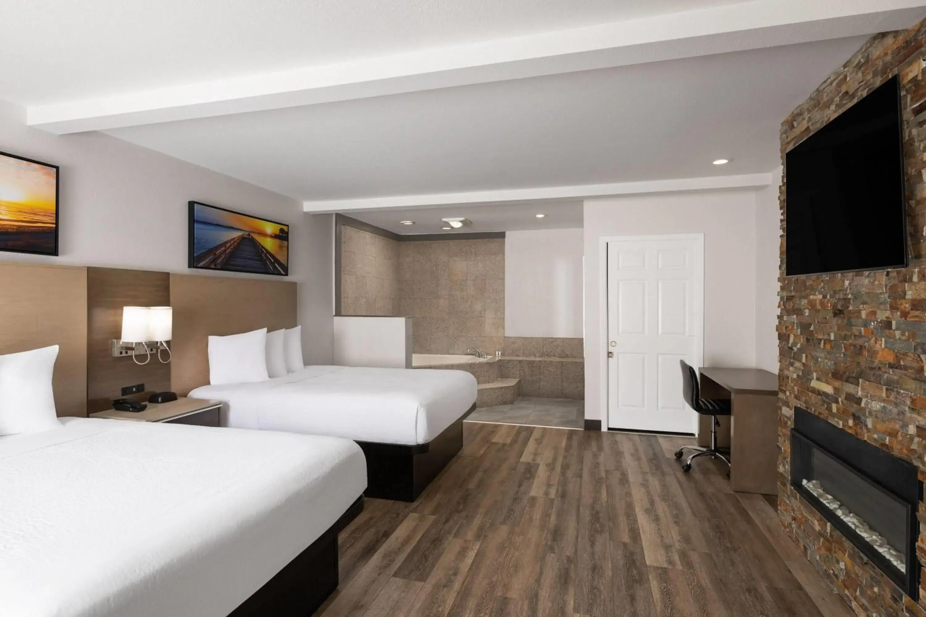 Studio Suite with Two Queen Beds - Non-Smoking in Days Inn by Wyndham Monterey Downtown Studio Suite with Two Queen Beds - Non-Smoking in Days Inn by Wyndham Monterey Downtown