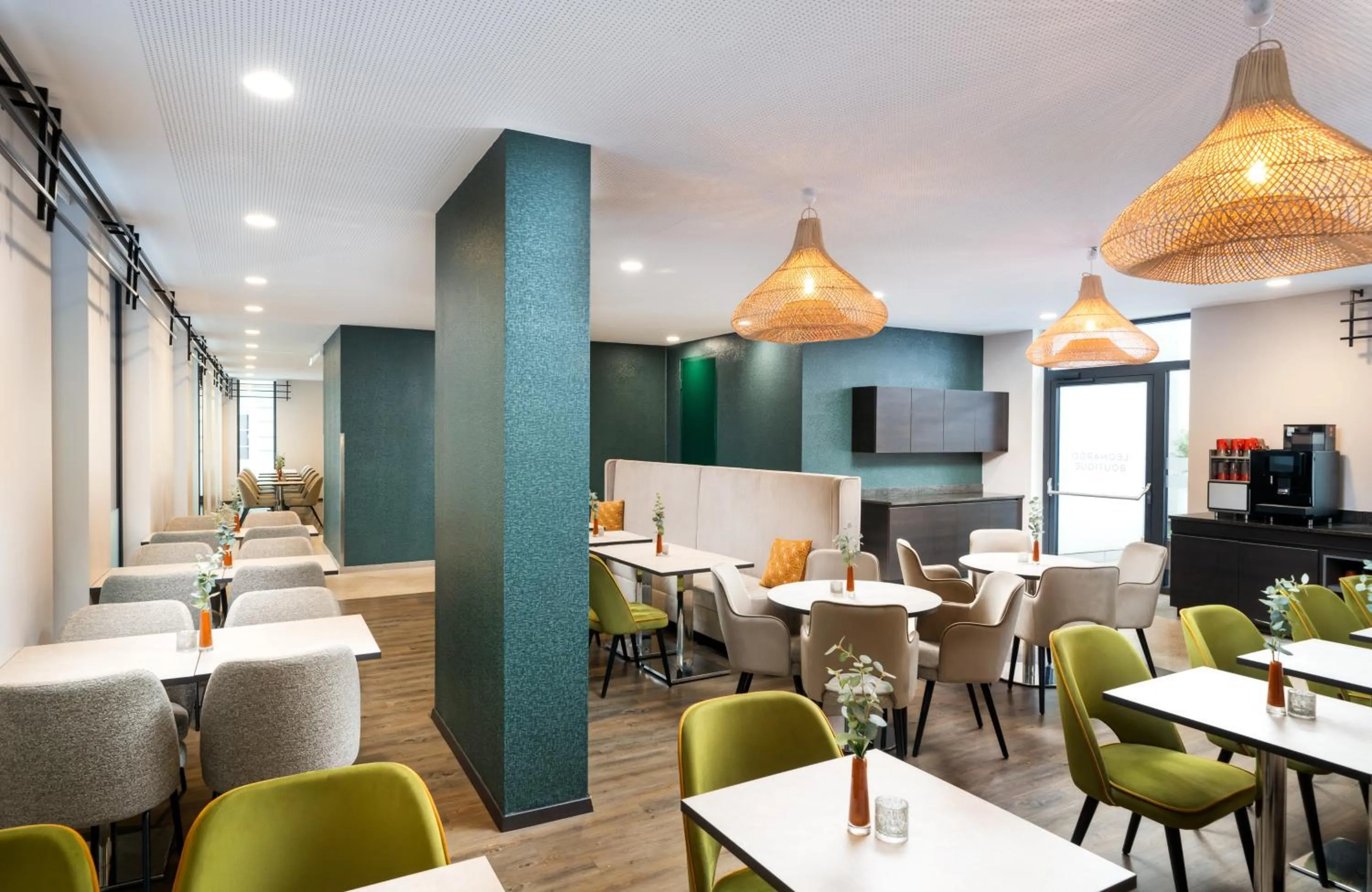 Restaurant/places to eat in Leonardo Boutique Hotel Linz City Center