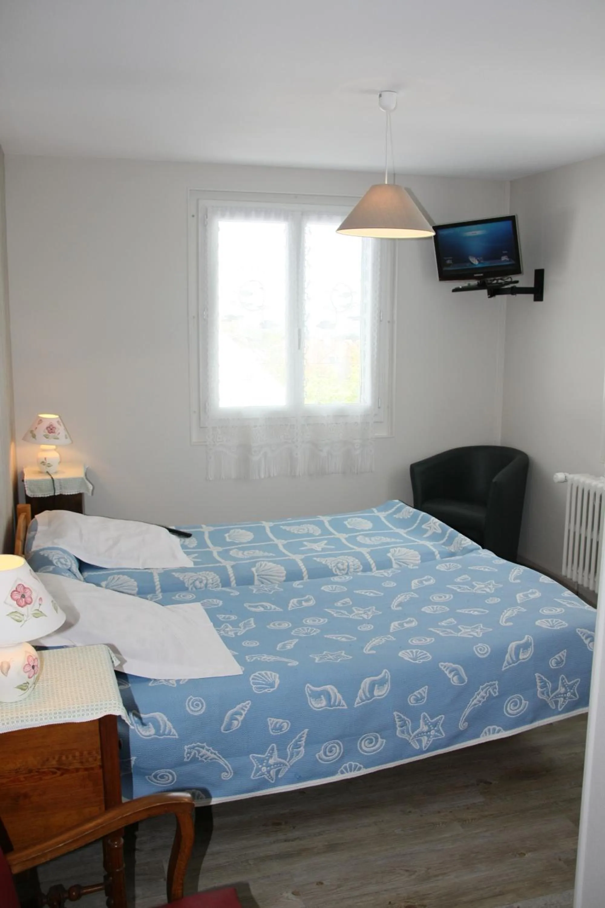 Bedroom, Bed in Bon-Séjour