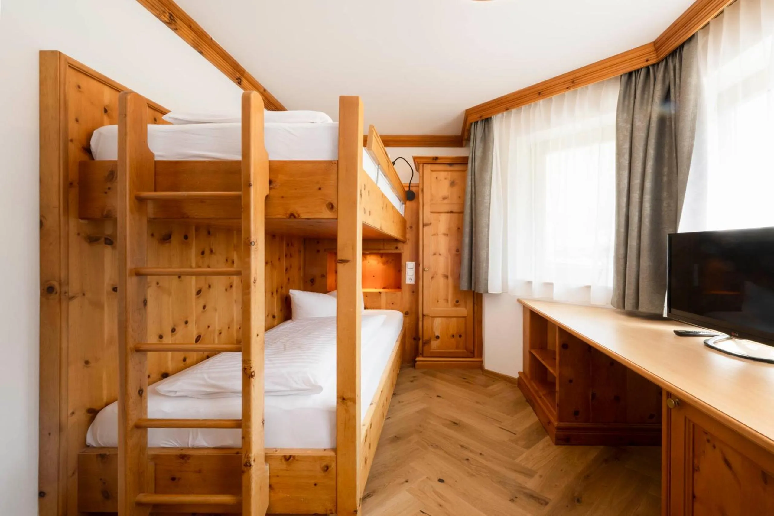 Bedroom, Bed in Hotel Stubaierhof