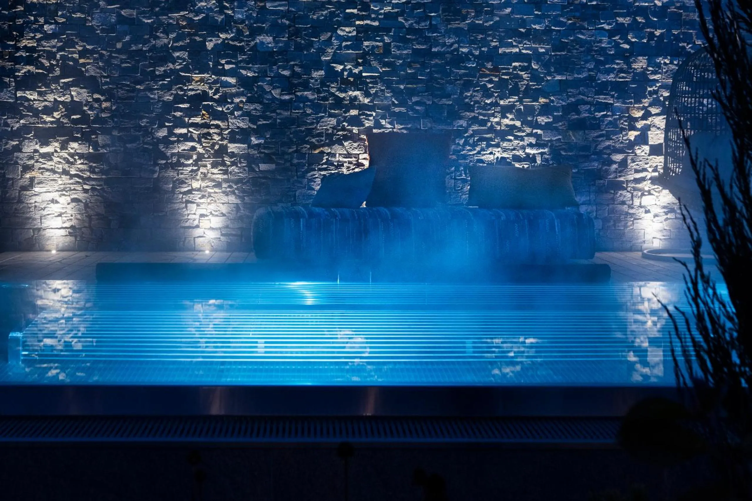 Swimming pool in Hotel Stubaierhof