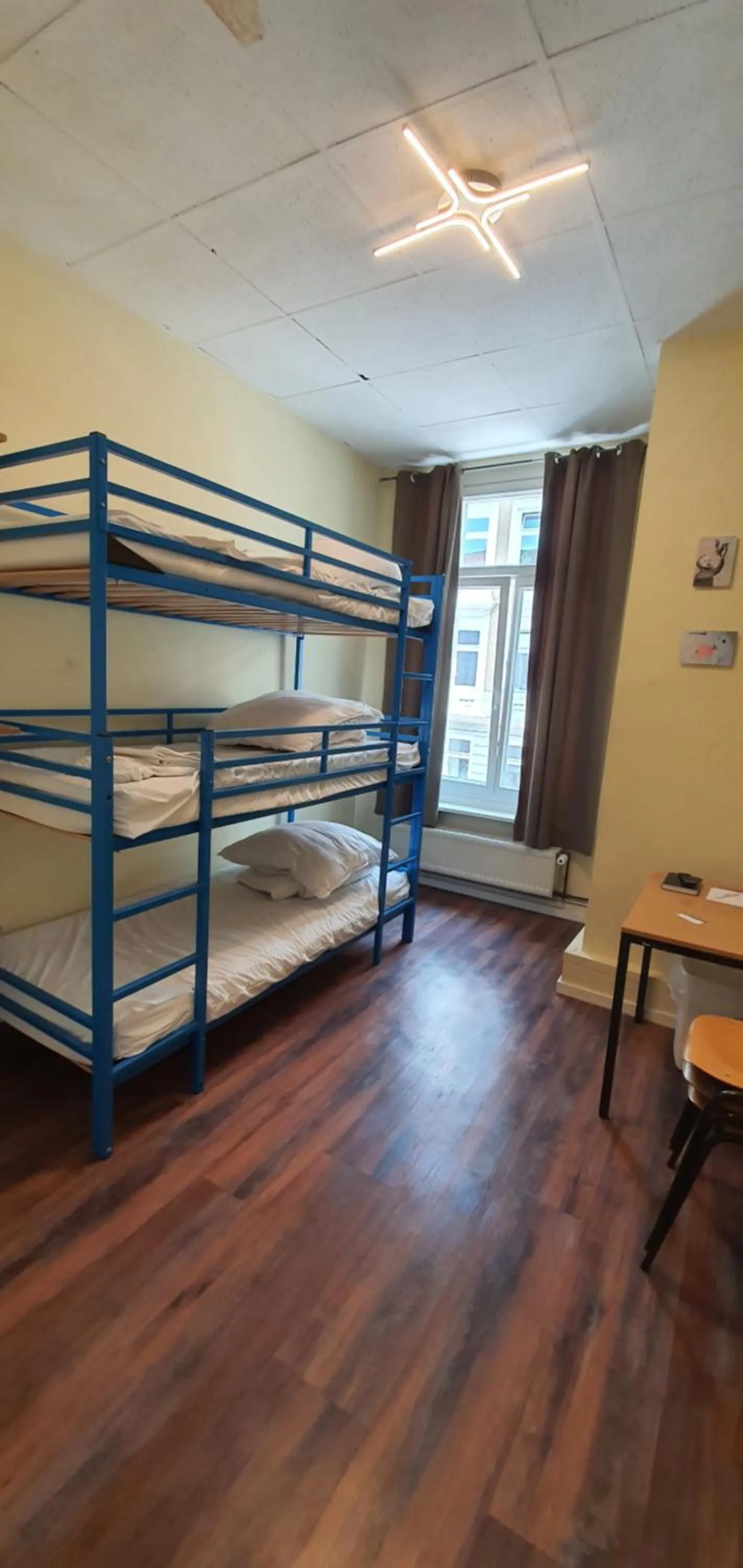 bunk bed, Bed in Buch-Ein-Bett Hostel