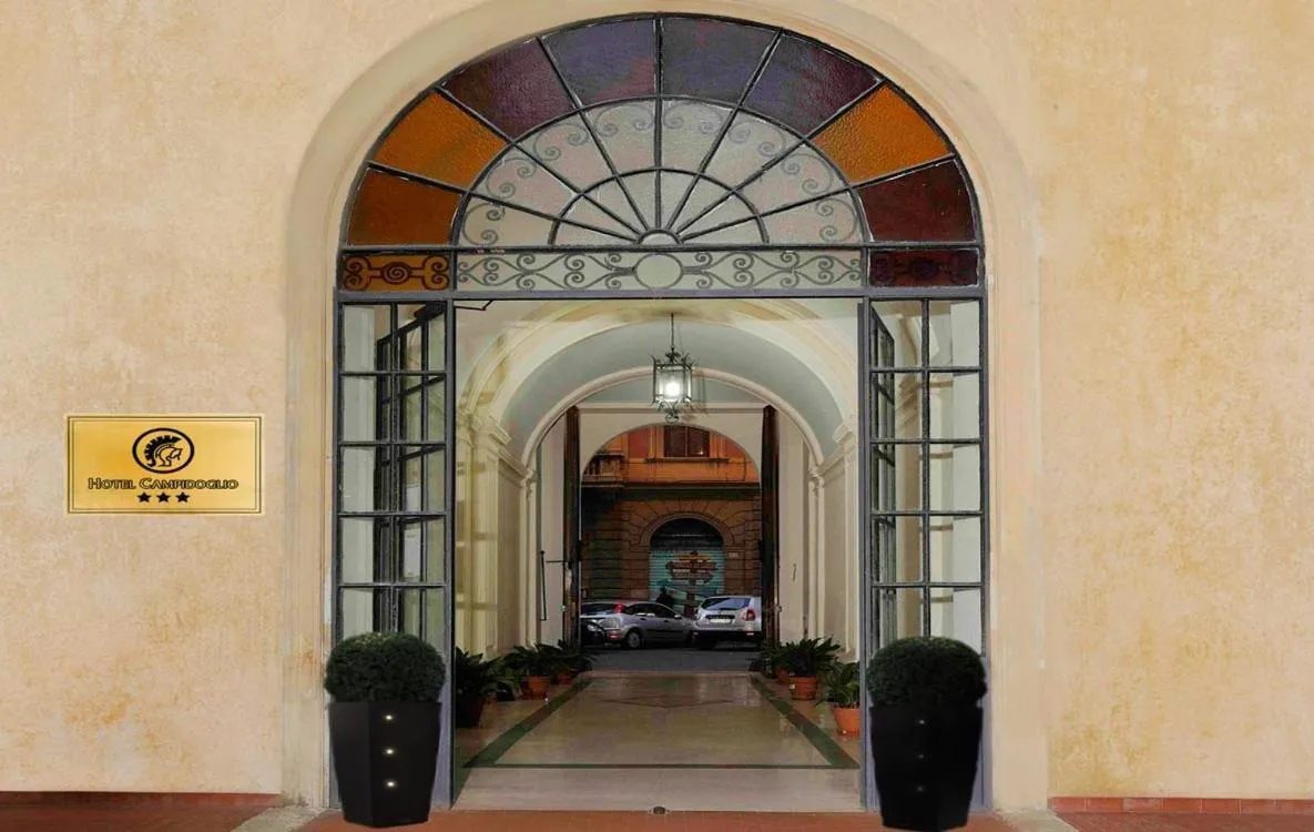 Facade/entrance in Hotel Campidoglio