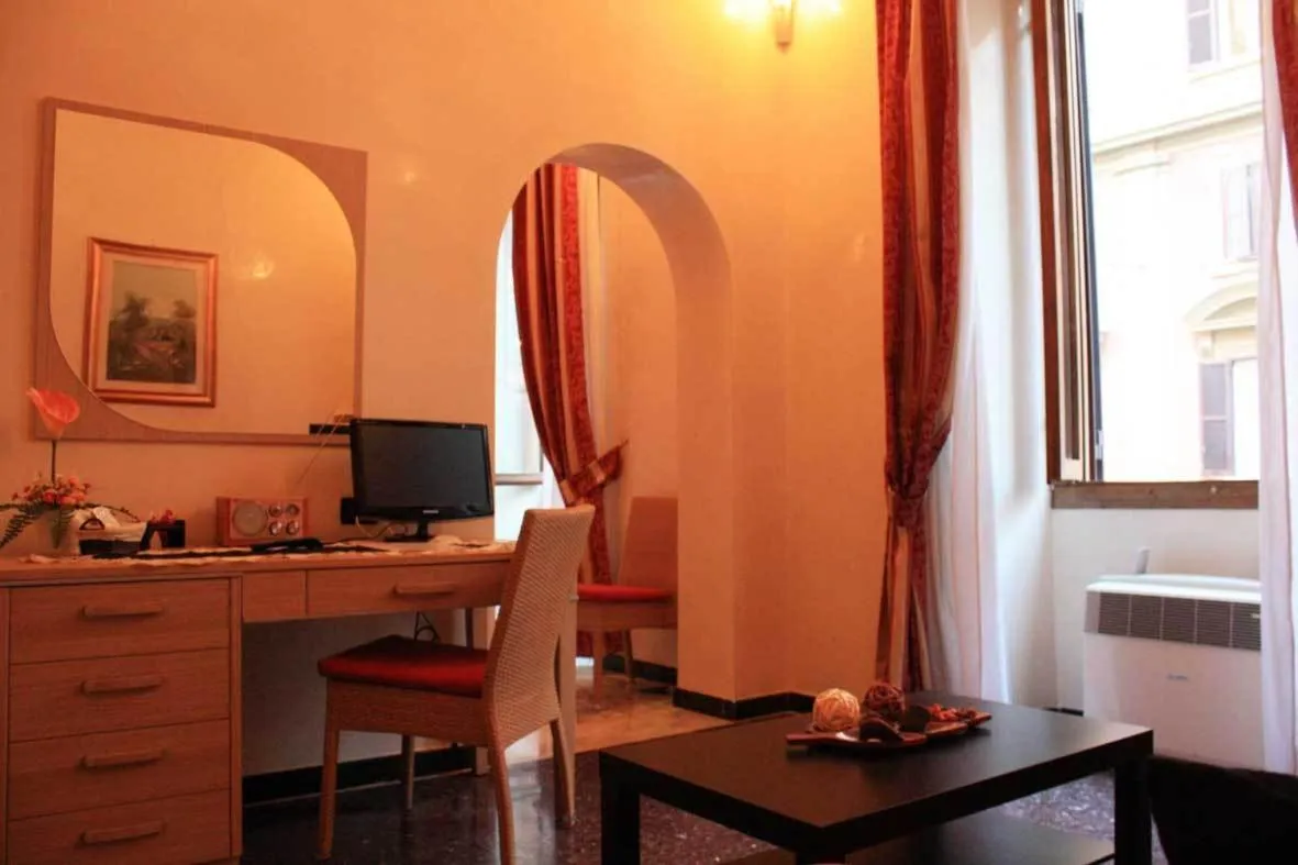 Seating area in Hotel Campidoglio