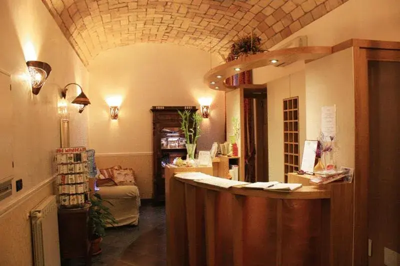 Lobby or reception in Hotel Campidoglio Lobby or reception in Hotel Campidoglio