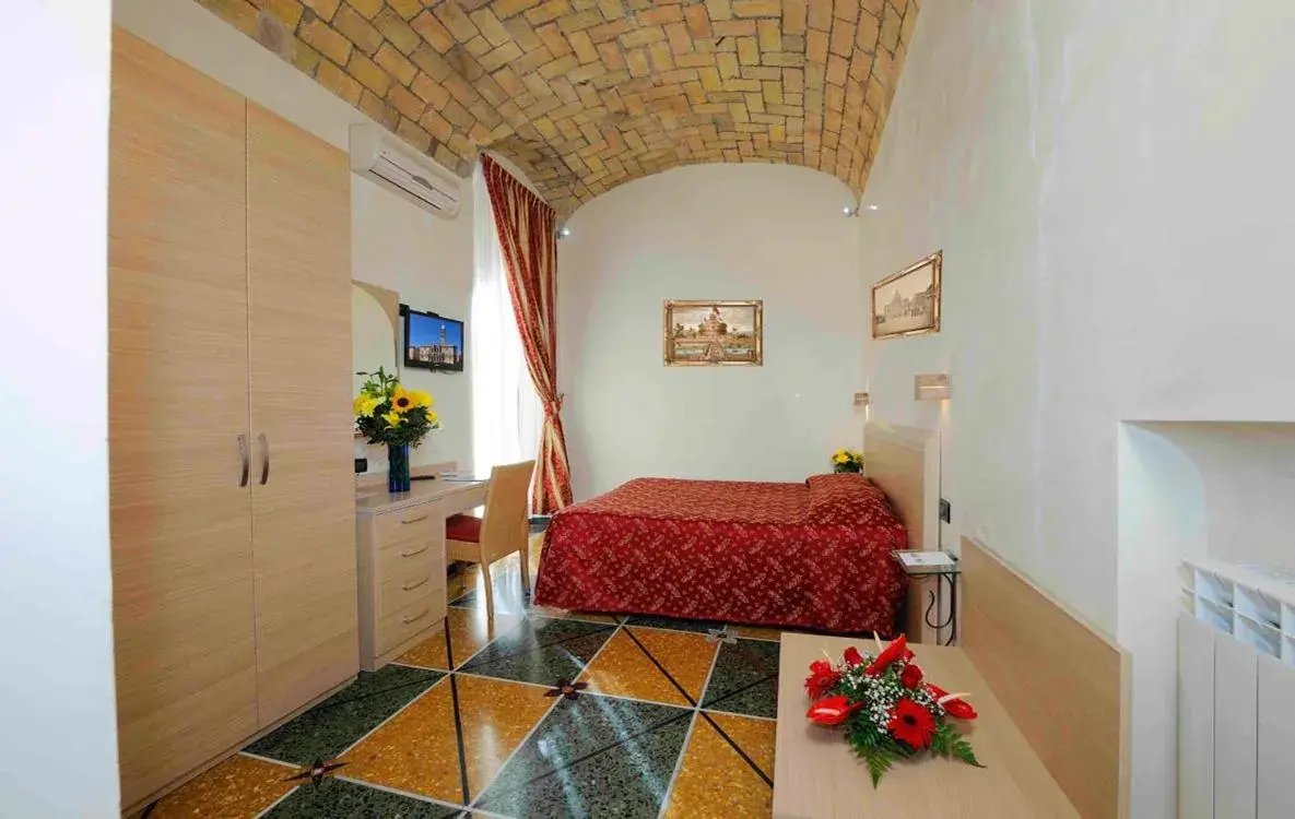 Double or Twin Room in Hotel Campidoglio Double or Twin Room in Hotel Campidoglio
