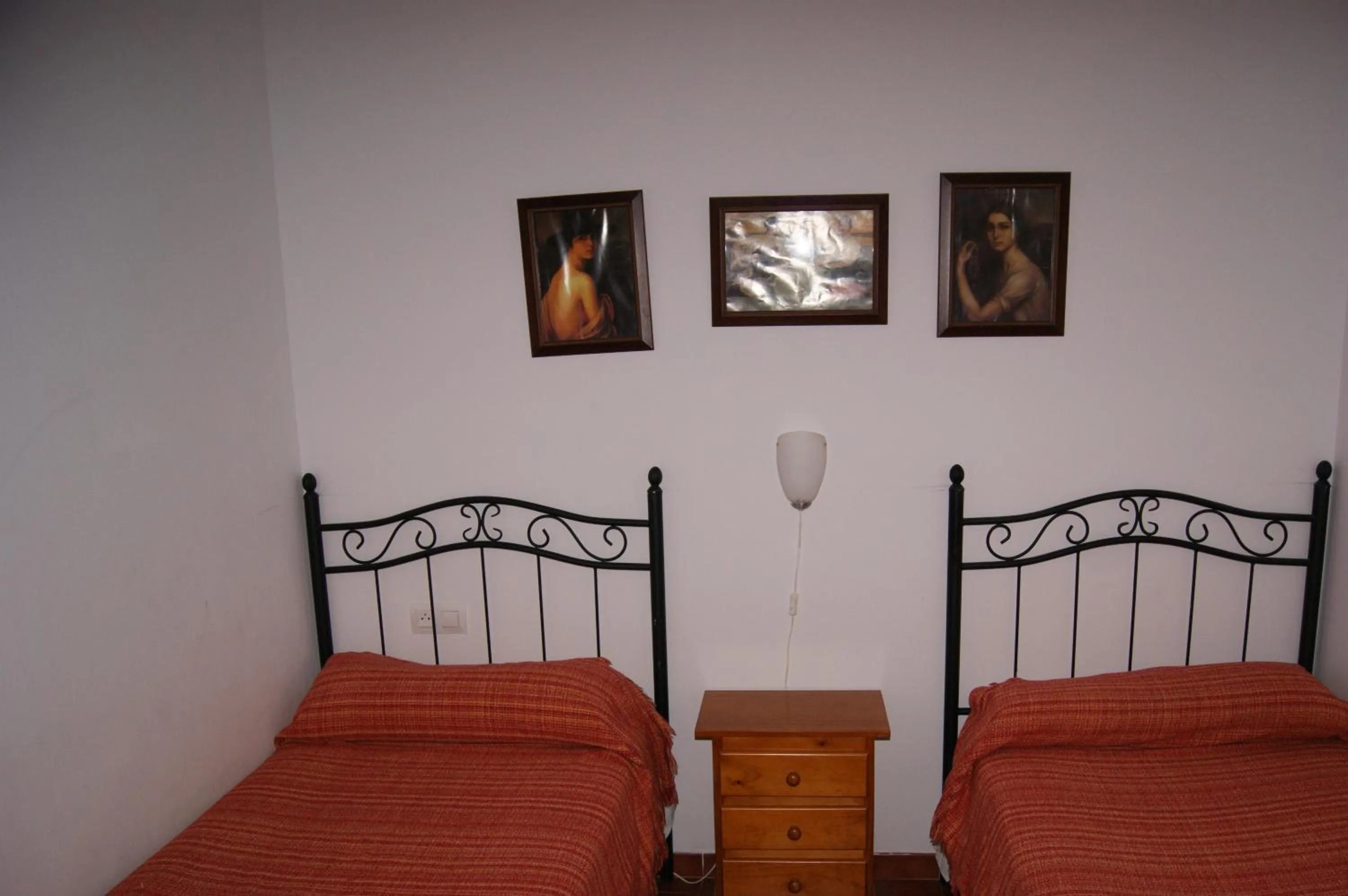 Coffee/tea facilities, Bed in Hostal Alcazar I