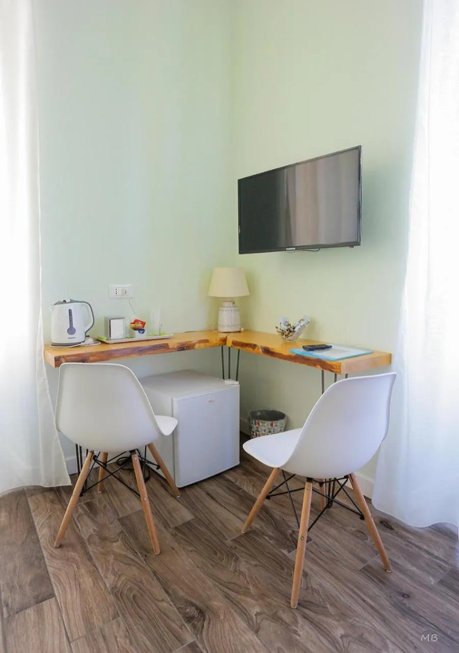 TV and multimedia in Colors of Cinque Terre - Guest House