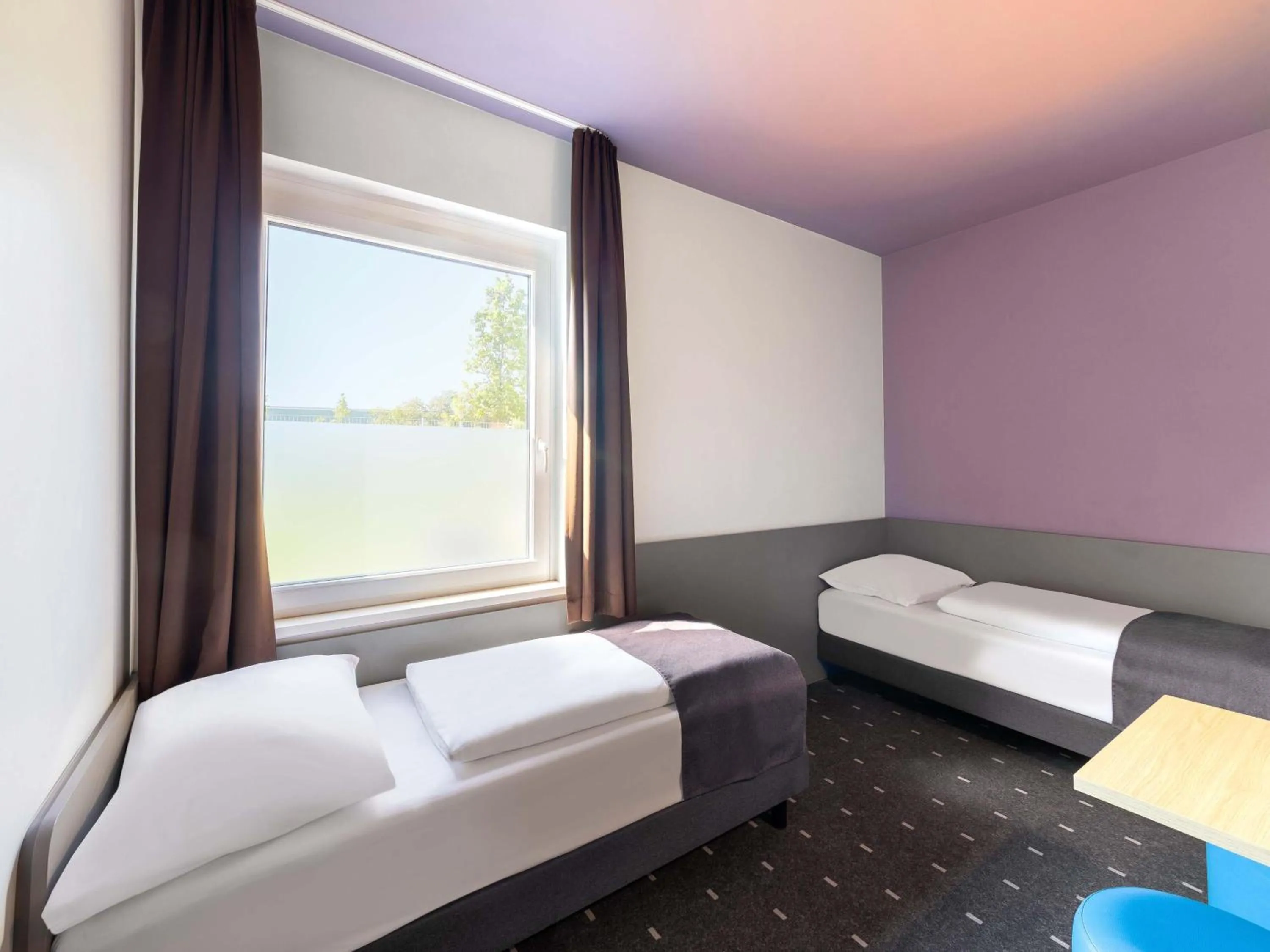 Photo of the whole room, Bed in B&B Hotel Düsseldorf-Airport