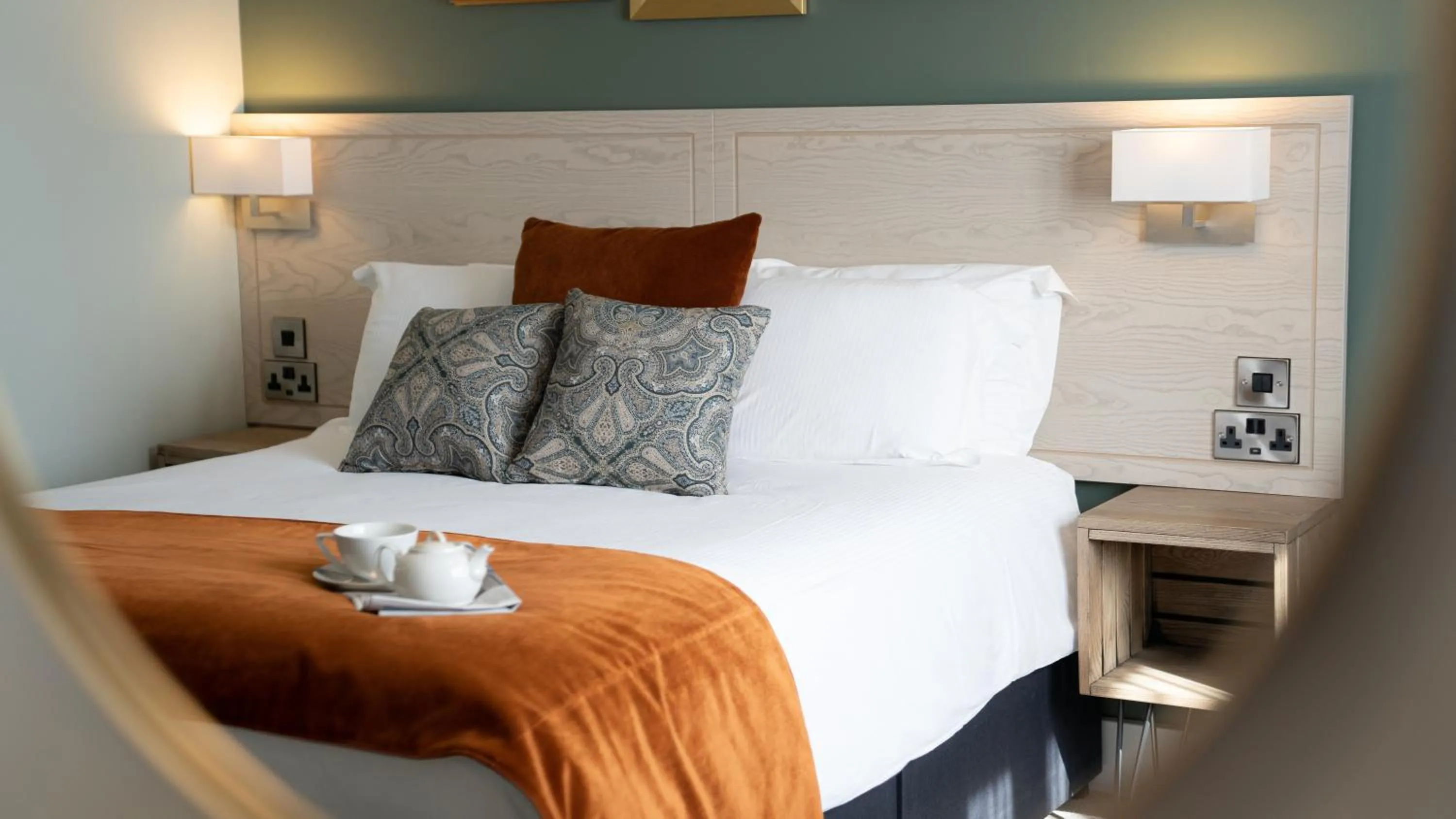 Bed in Spread Eagle, Gailey by Marston's Inns