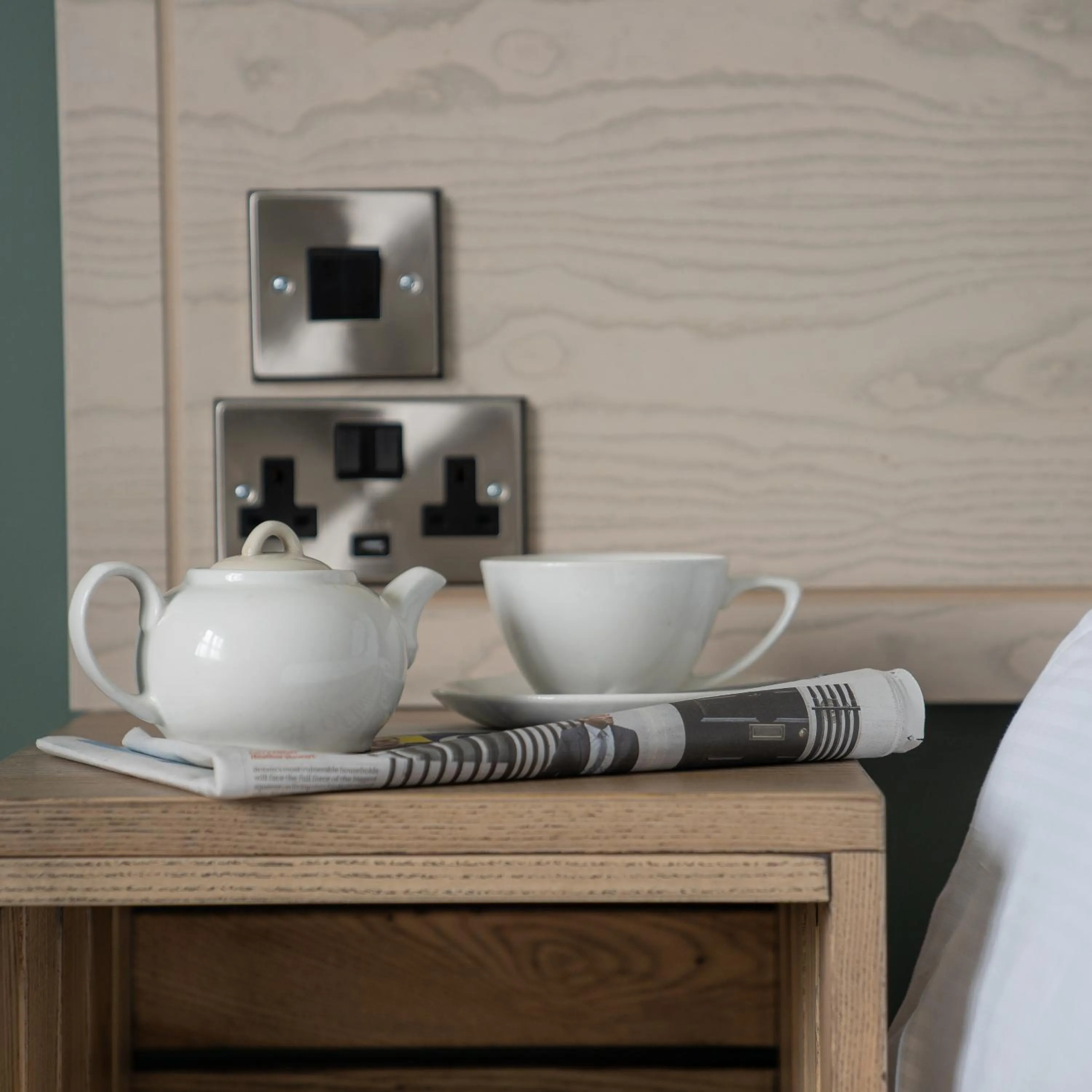 Drinks in Spread Eagle, Gailey by Marston's Inns