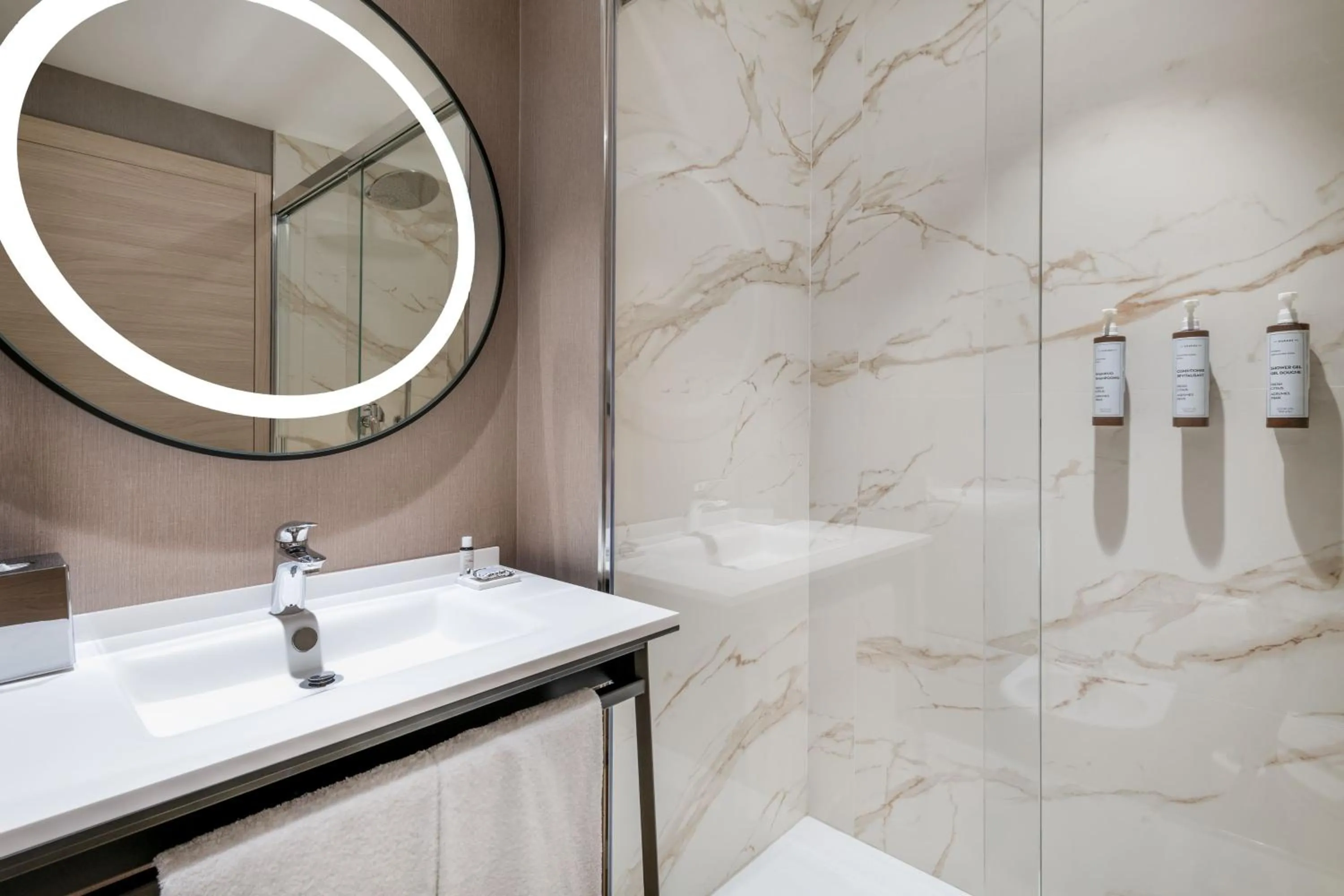 Photo of the whole room in AC Hotel by Marriott Clodio Roma