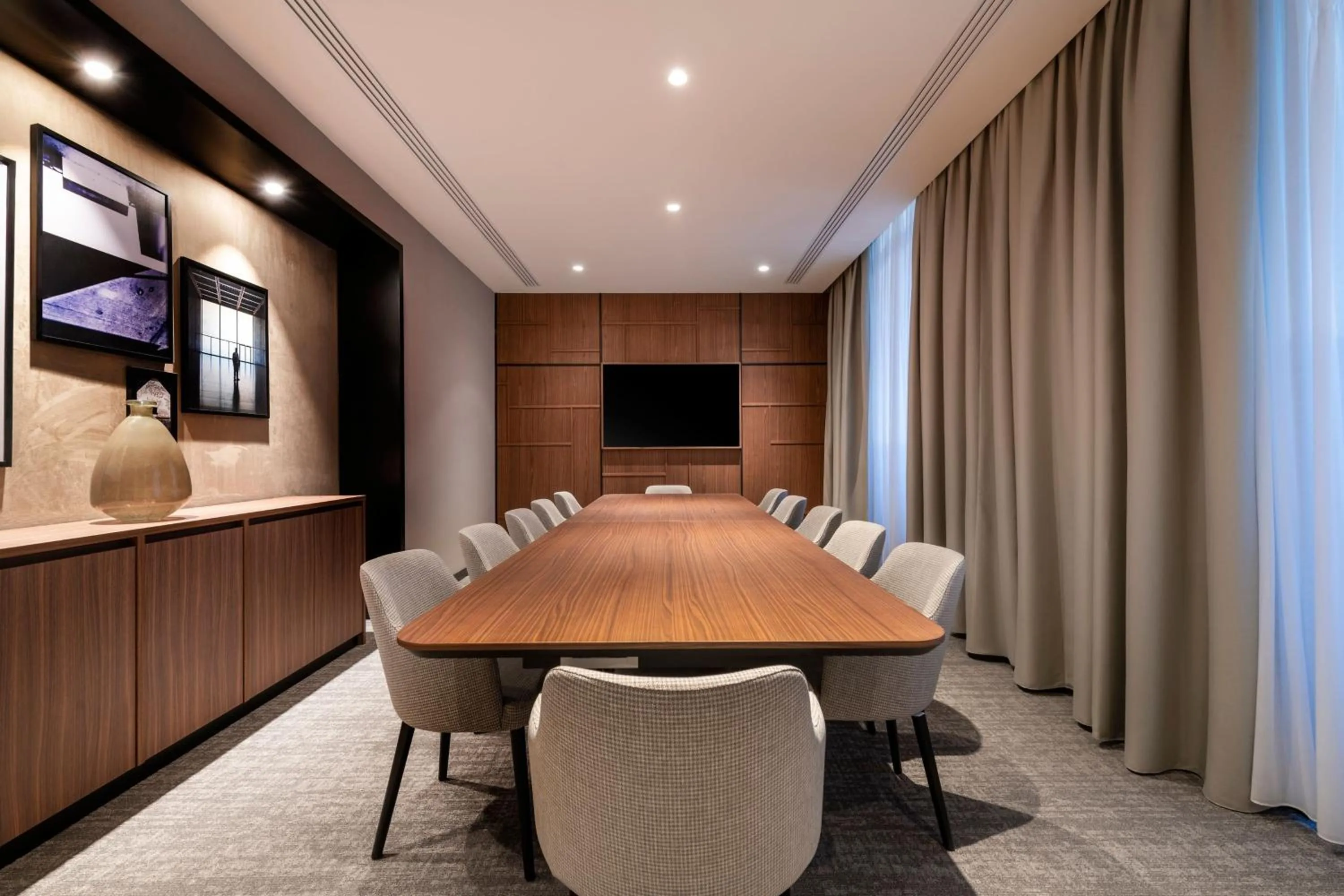 Meeting/conference room in AC Hotel by Marriott Clodio Roma