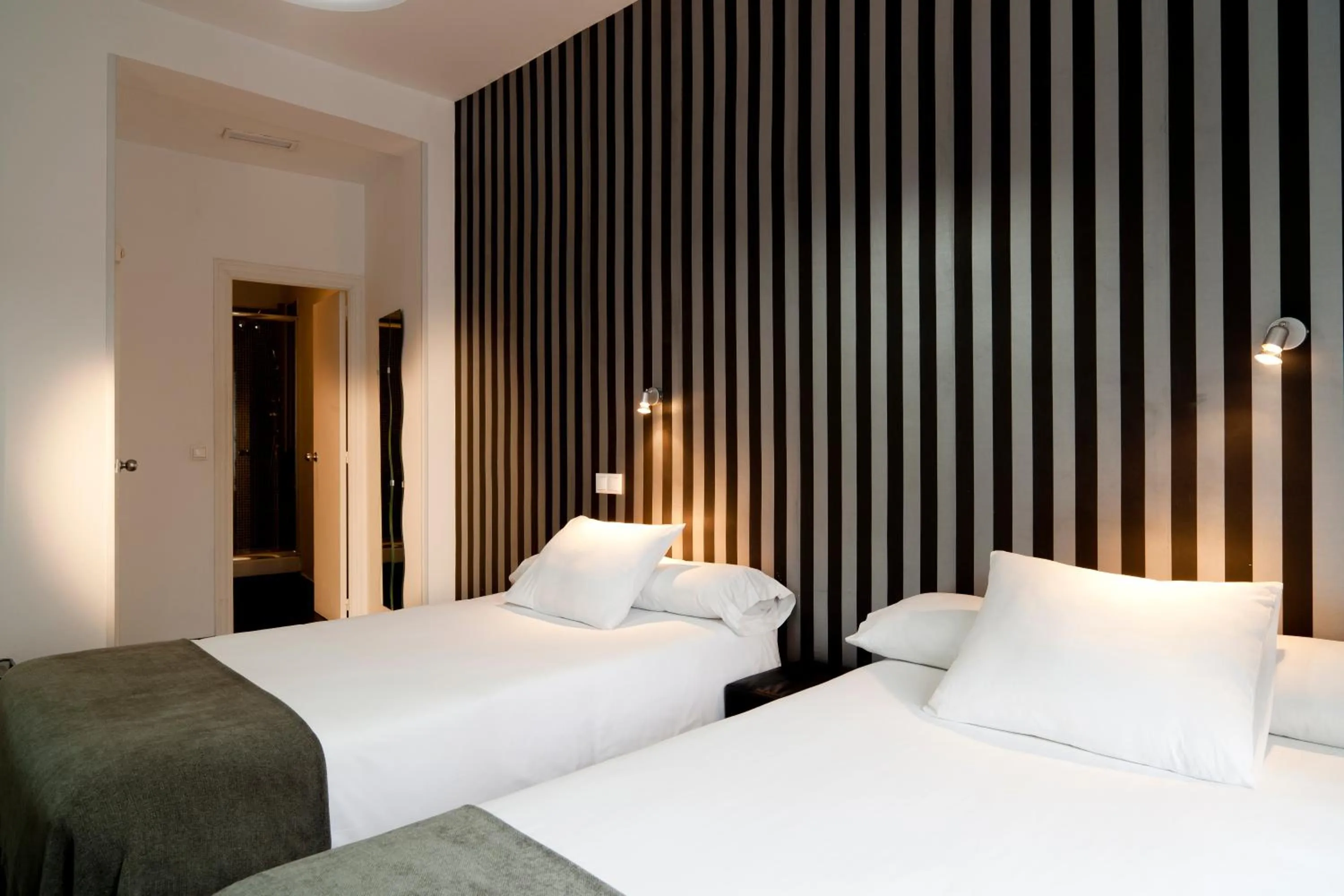 Bed in Hostal Gala Madrid