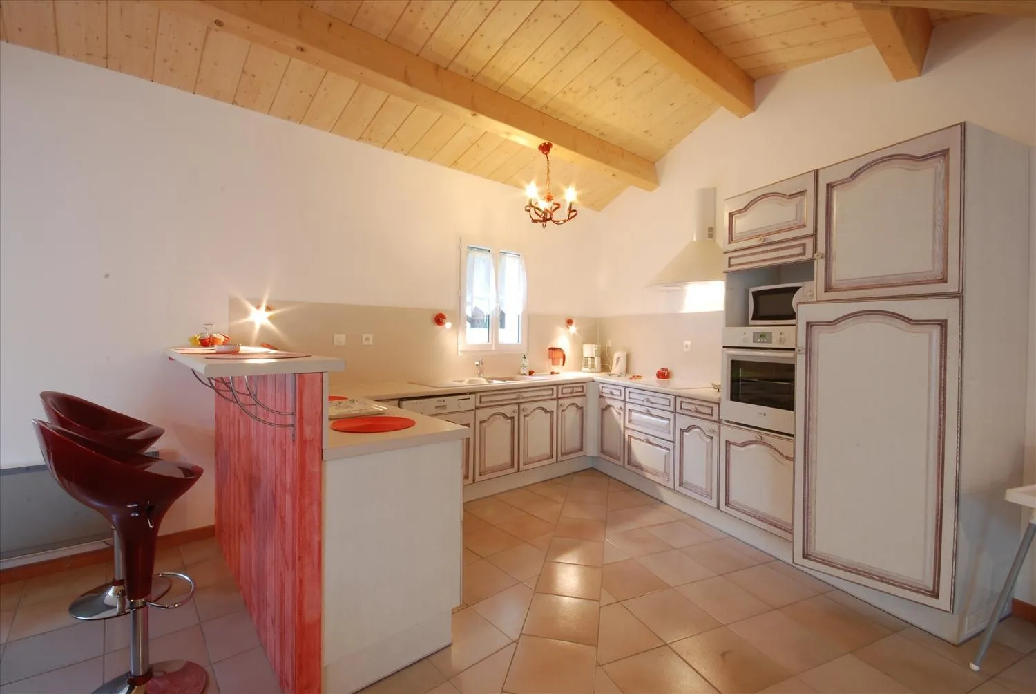 Kitchen or kitchenette in Le Figuier