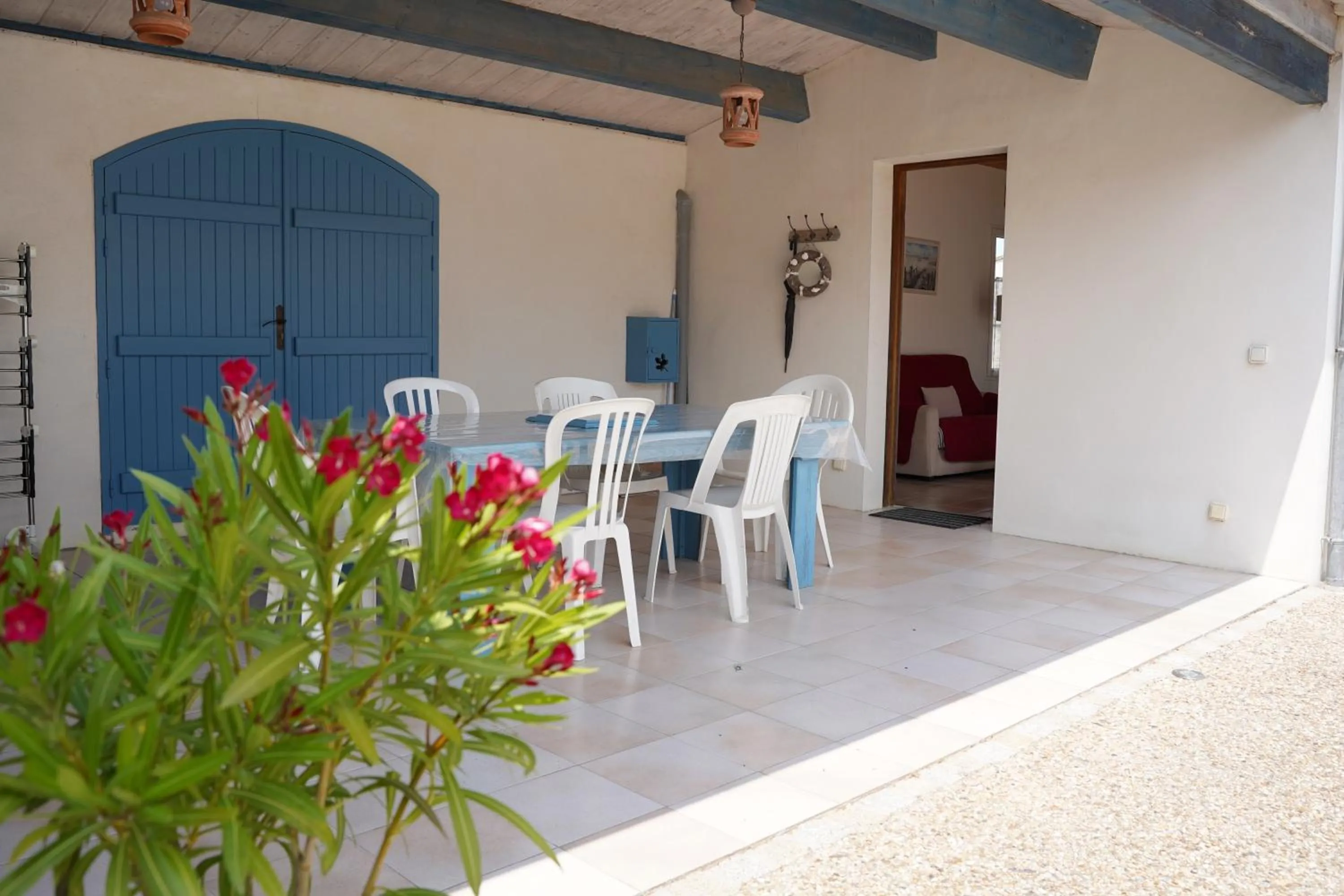 Patio in Le Figuier