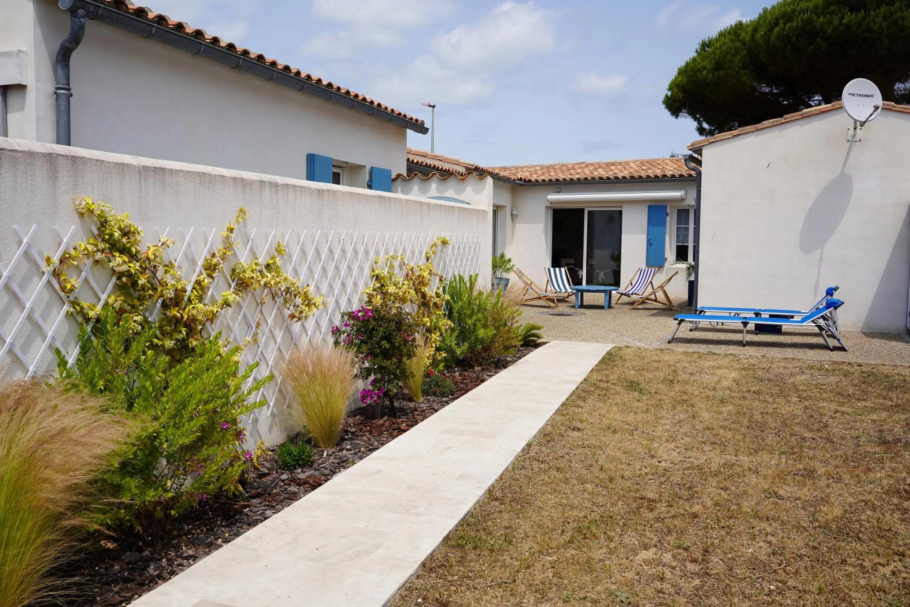 Property building in Le Figuier