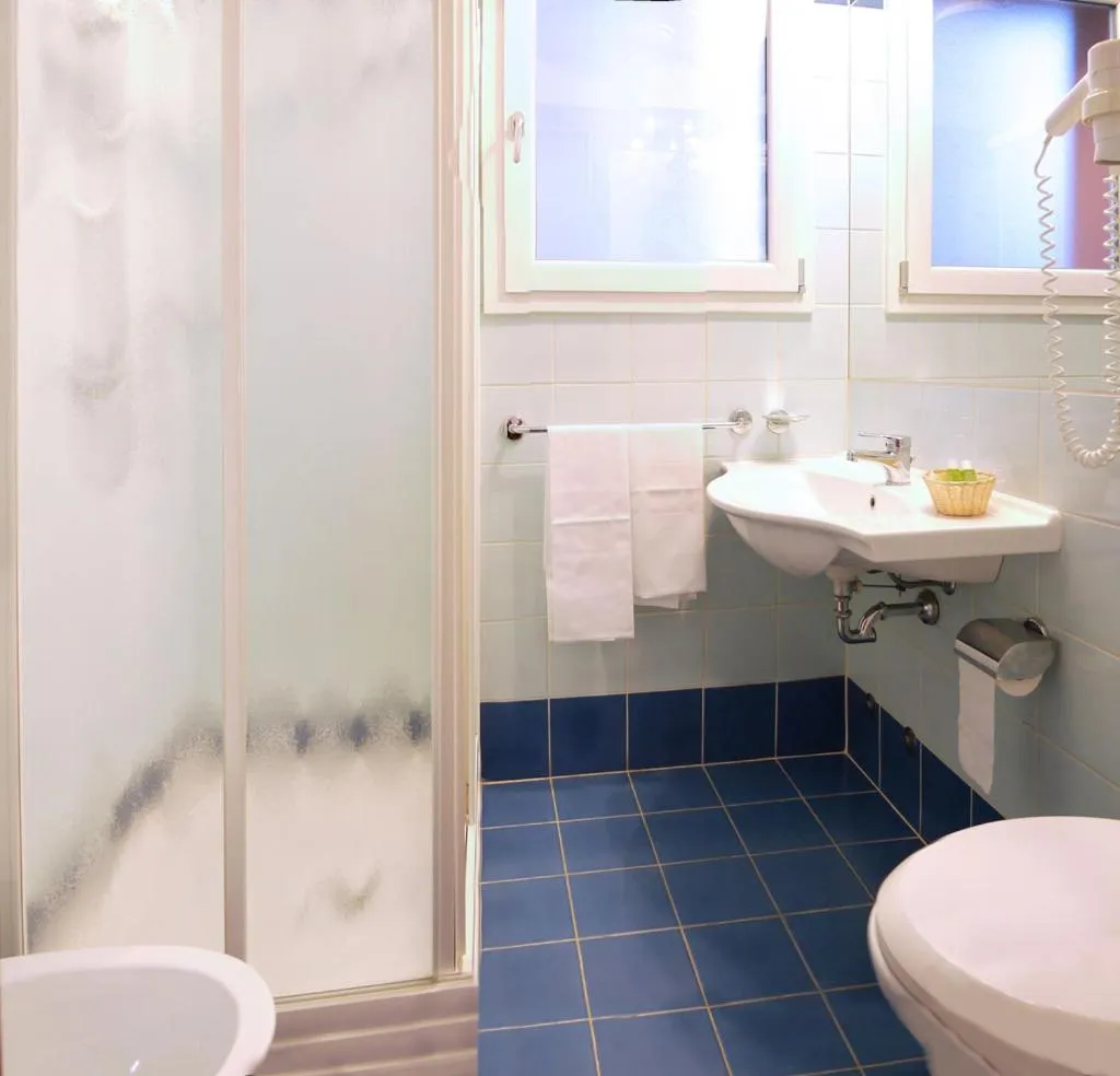 Bathroom in Hotel Dal Ponte
