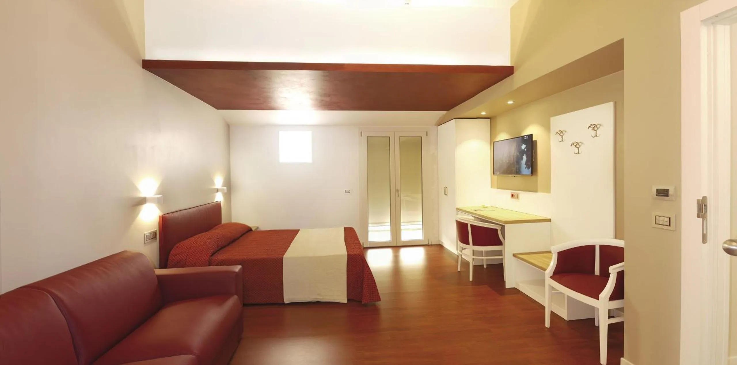 Photo of the whole room in Hotel Dal Ponte