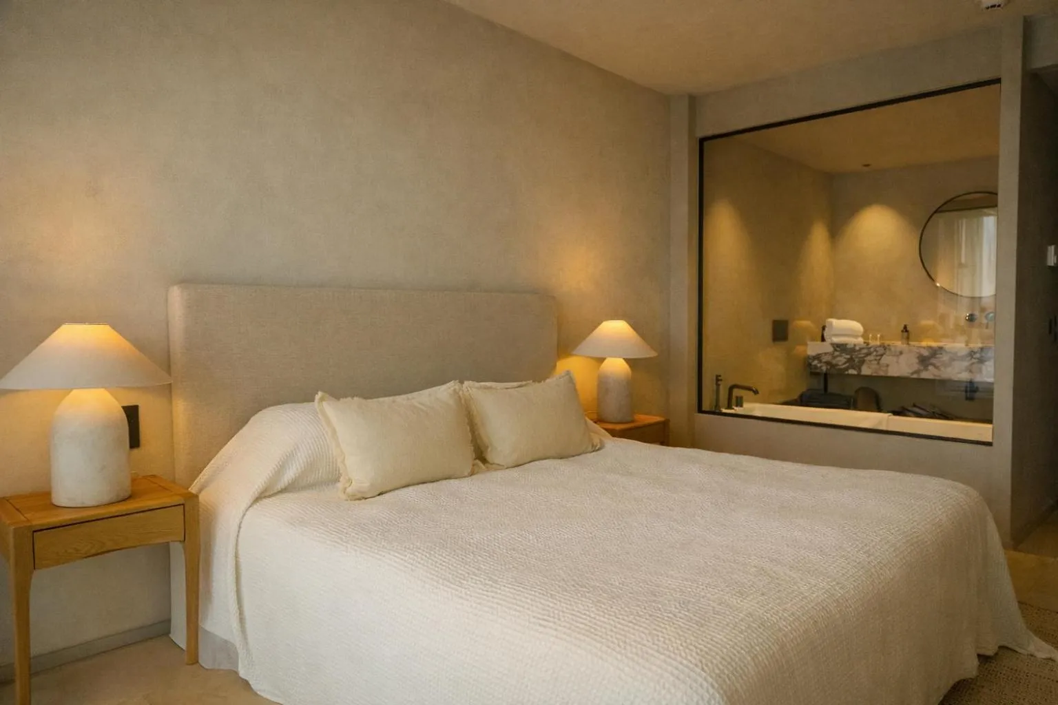 Bed in Hôtel Le Versailles