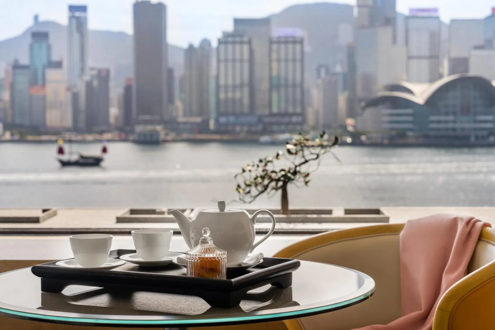 Photo of the whole room in Regent Hong Kong