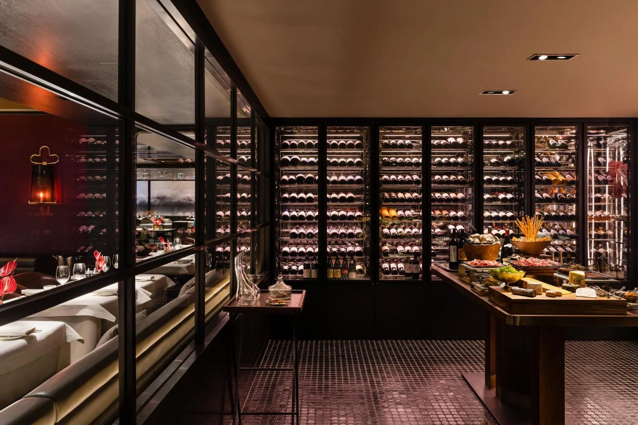 Restaurant/places to eat in Regent Hong Kong