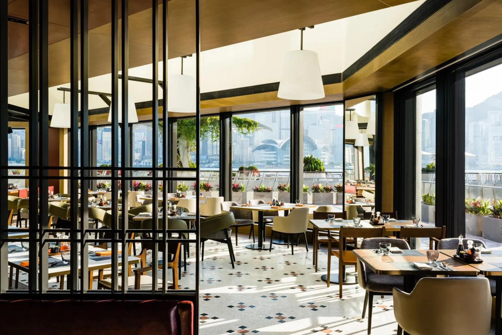 Restaurant/places to eat in Regent Hong Kong