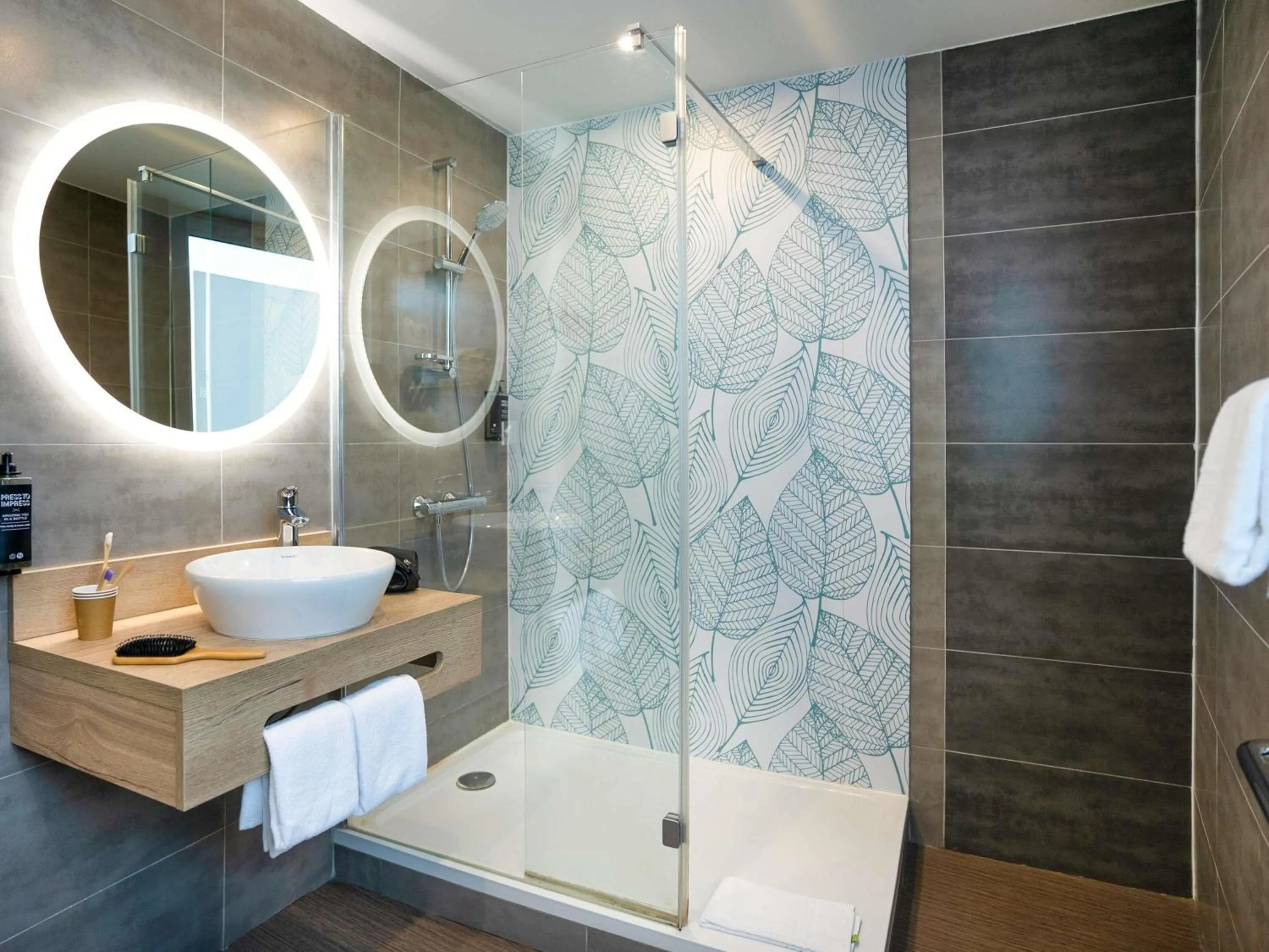 Bedroom in ibis Styles Chatenay Malabry Paris Sud