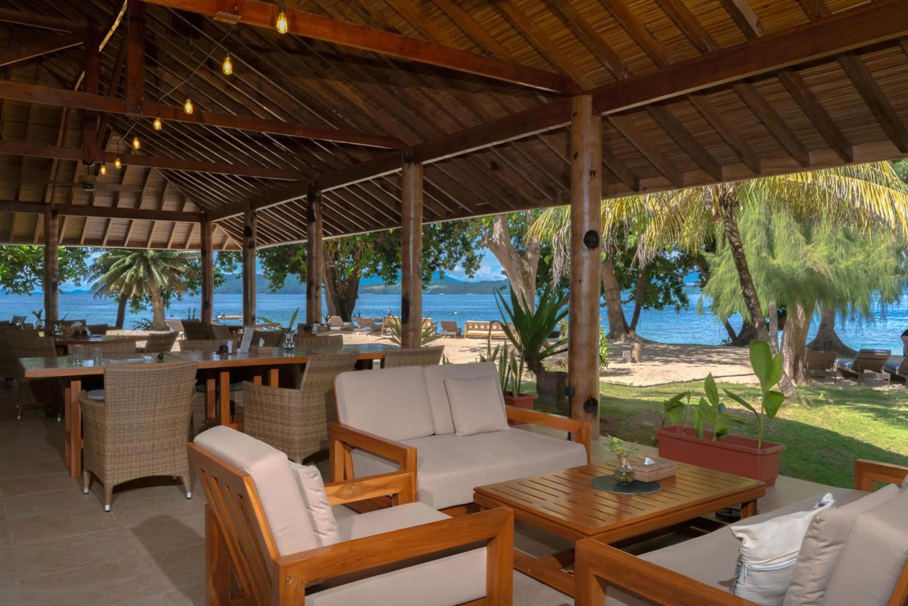 Restaurant/places to eat in Murex Bangka Dive Resort