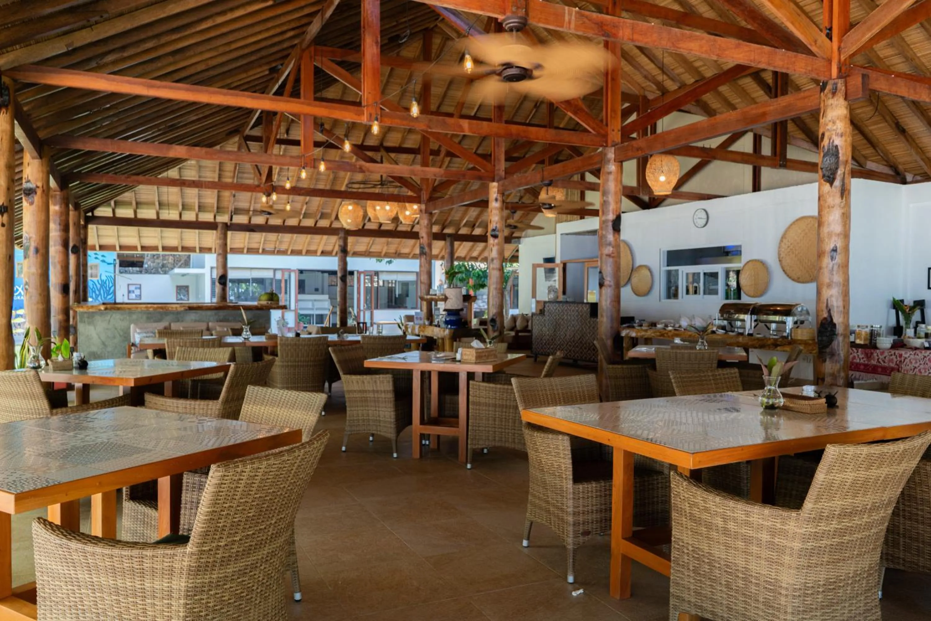 Restaurant/places to eat in Murex Bangka Dive Resort