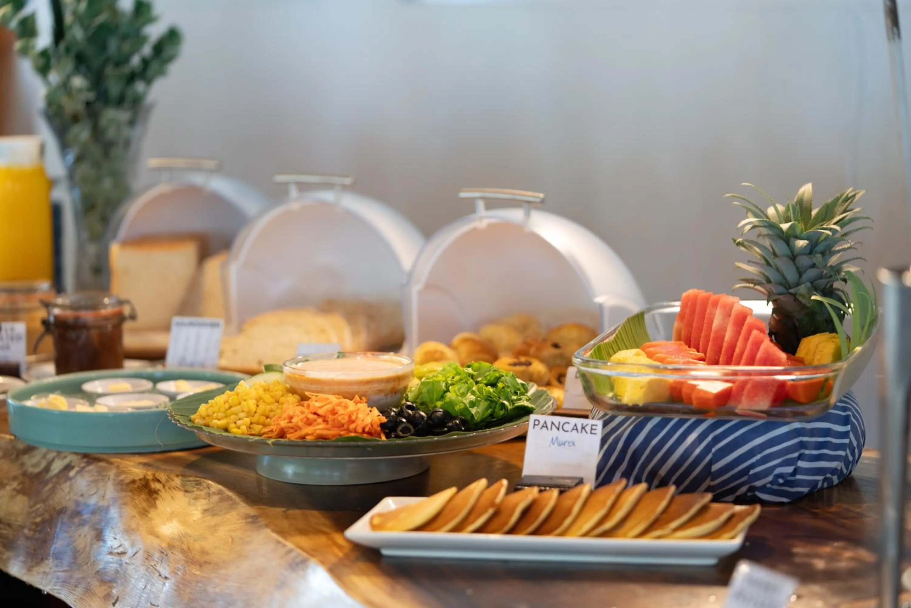 Restaurant/places to eat in Murex Bangka Dive Resort