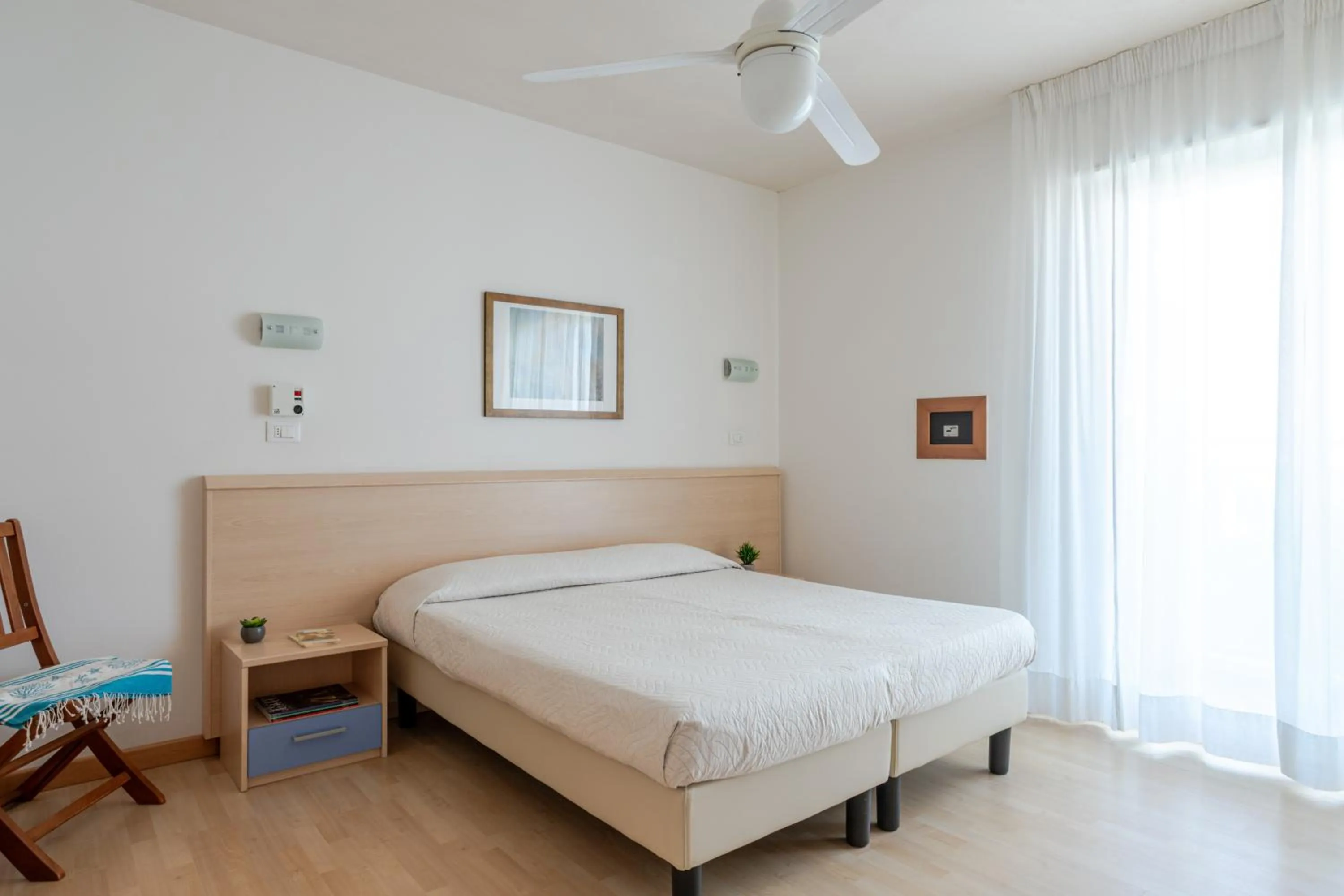 Bedroom, Bed in Hotel La Brezza frontemare