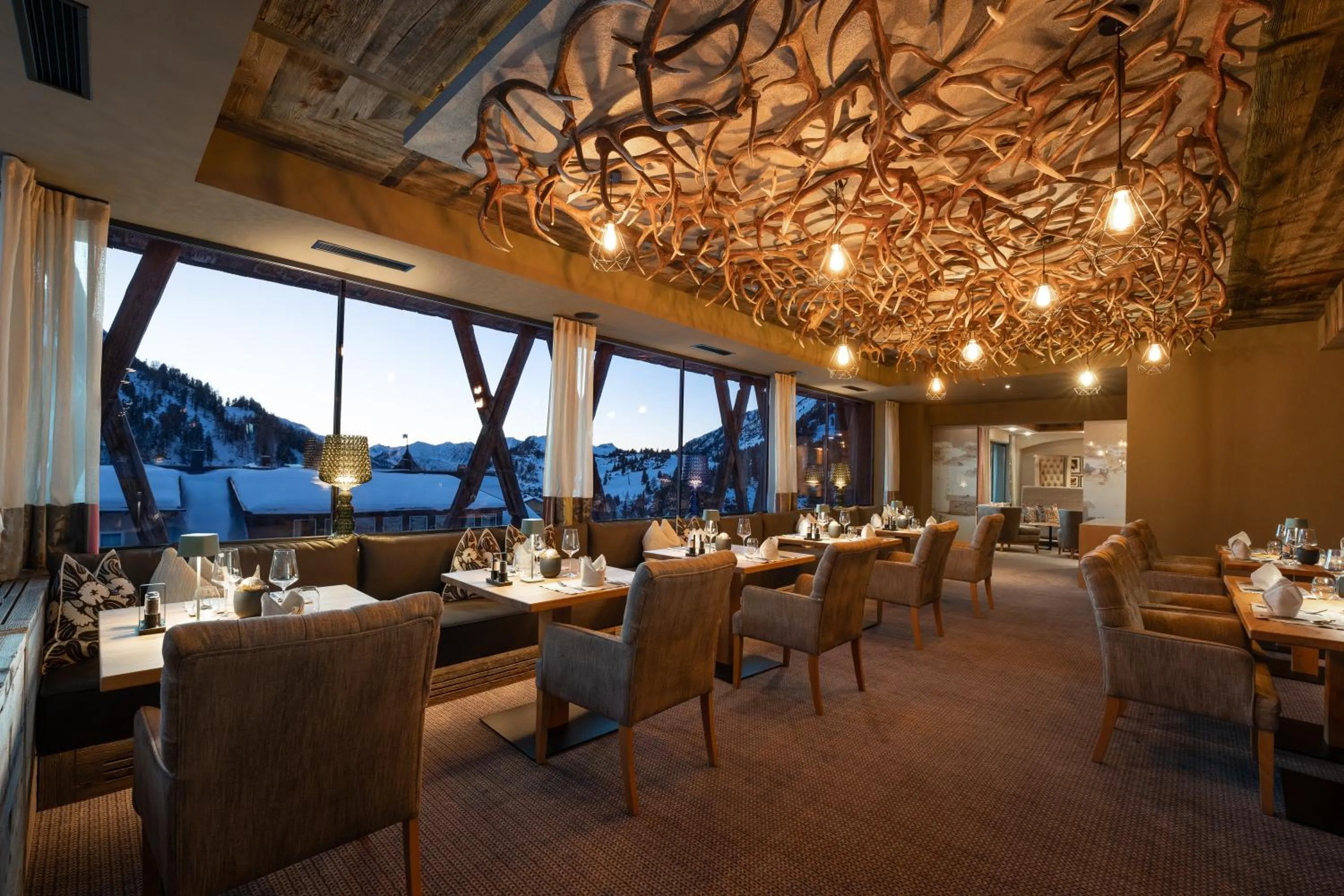 Restaurant/places to eat in Das Kohlmayr Superior