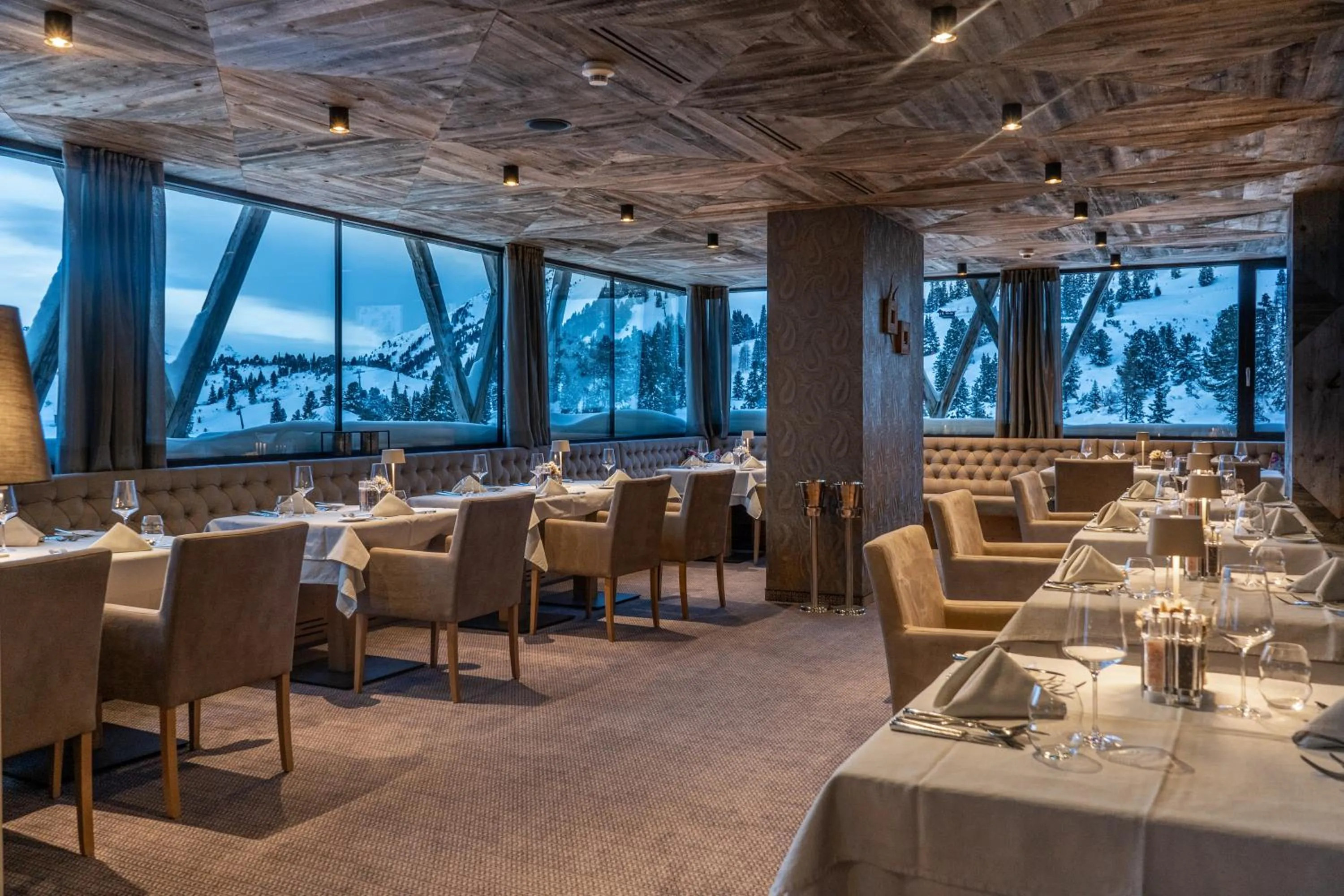 Restaurant/places to eat in Das Kohlmayr Superior