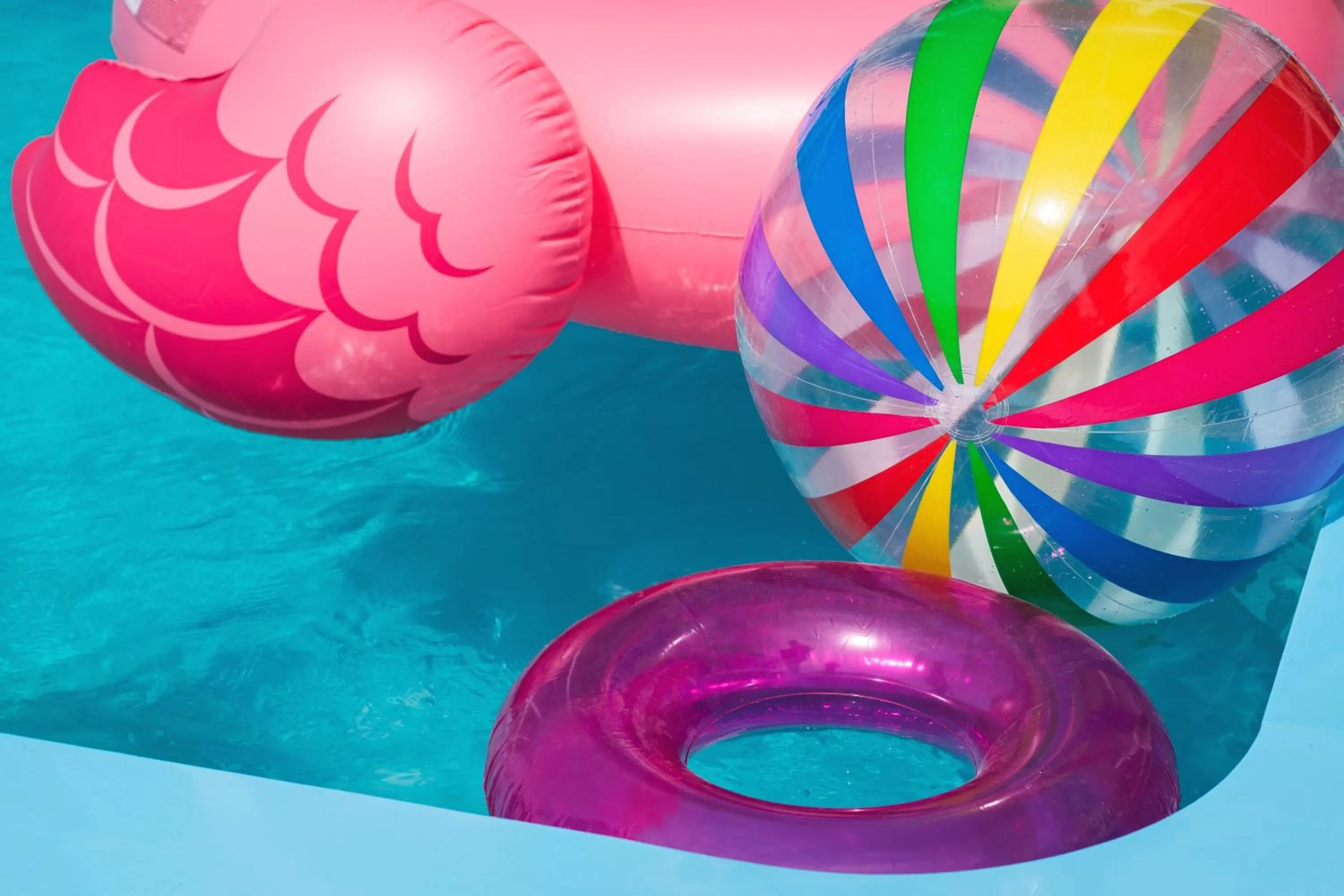 Swimming pool in SeaZone