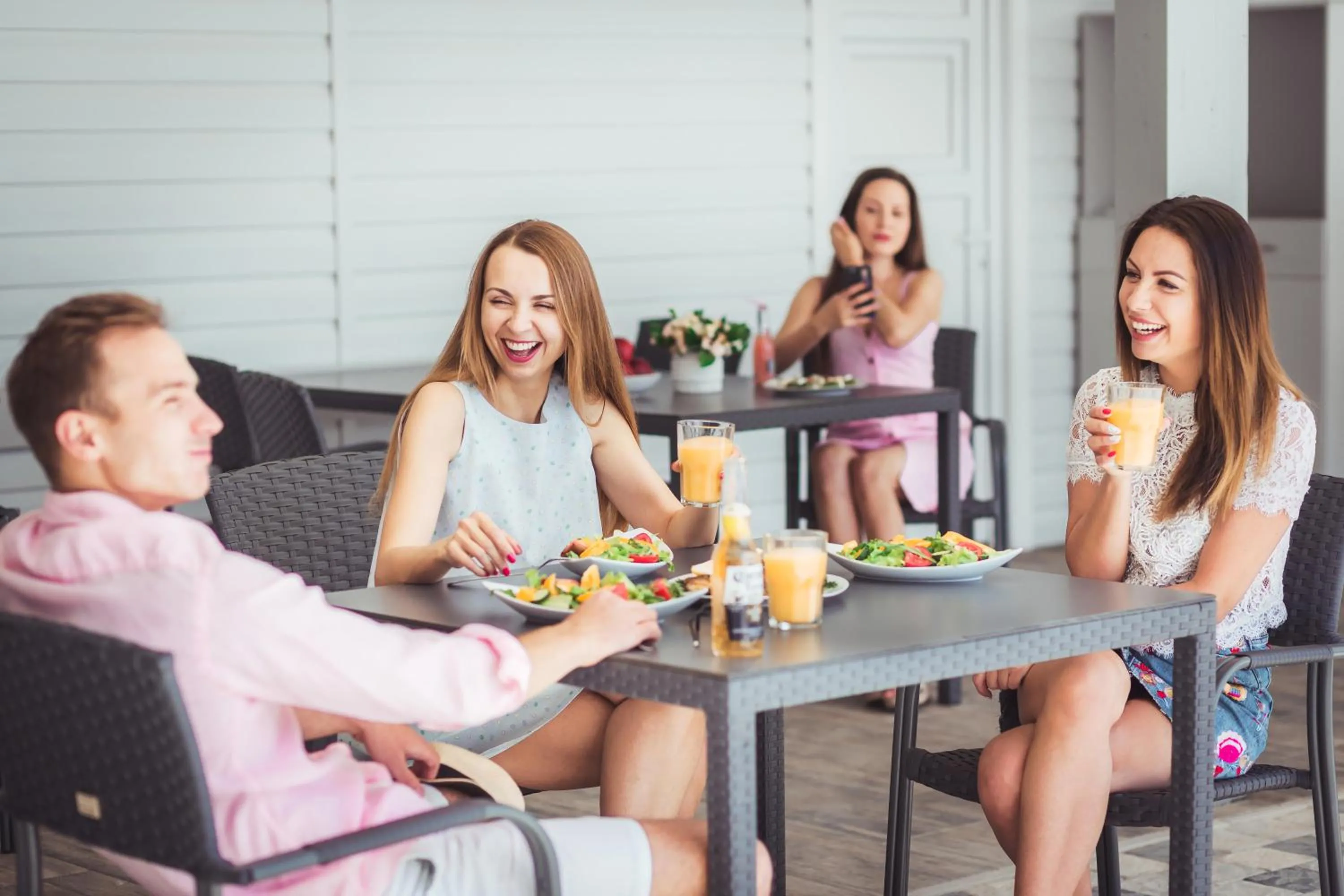 Restaurant/places to eat in SeaZone
