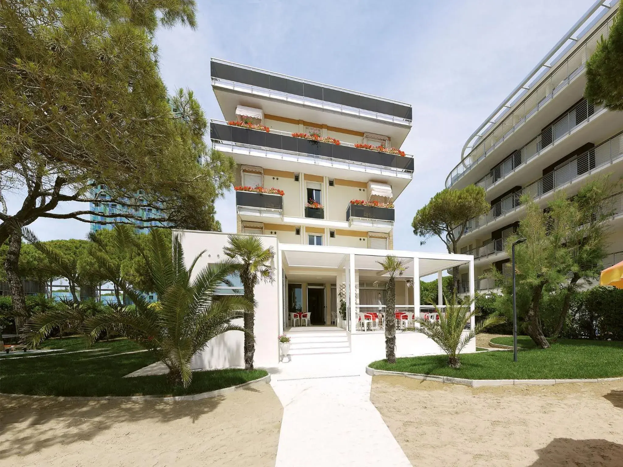 Property Building in Hotel Bertha Fronte Mare