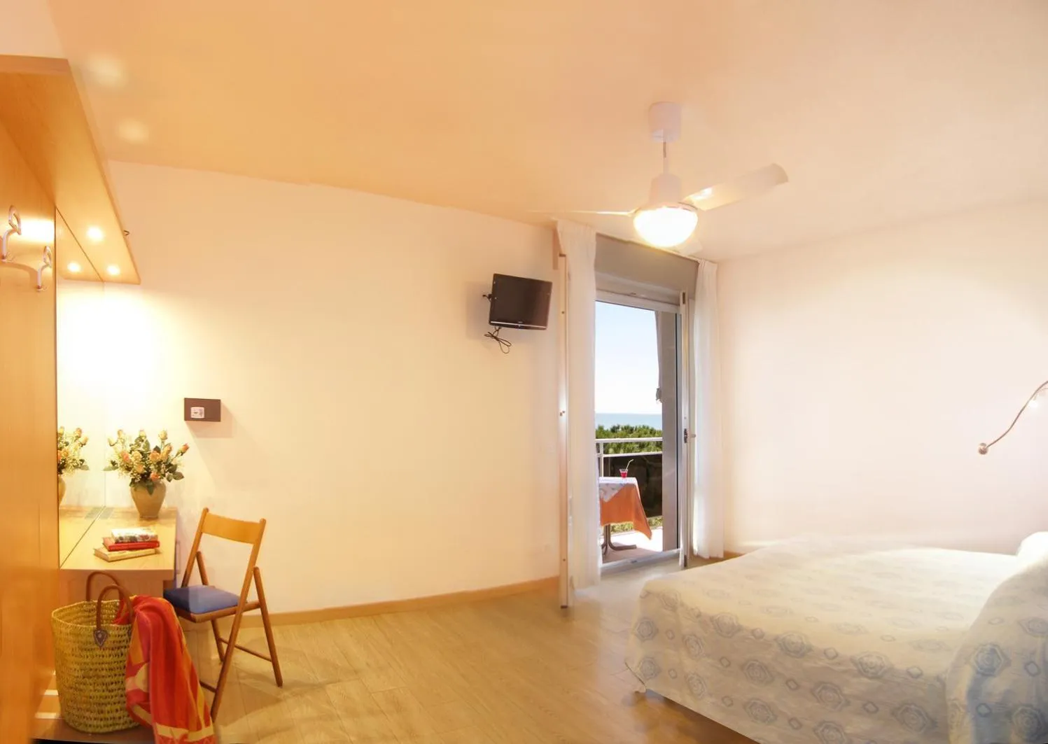 Bed in Hotel Bertha Fronte Mare