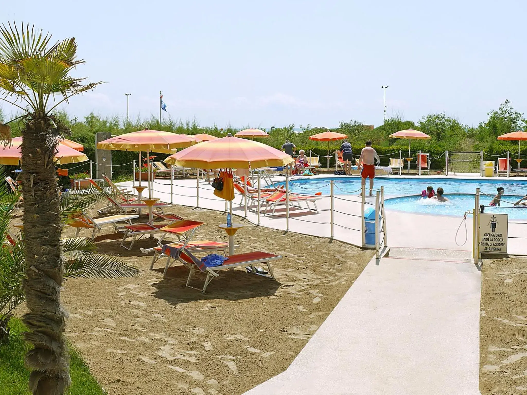 Swimming Pool in Hotel Bertha Fronte Mare