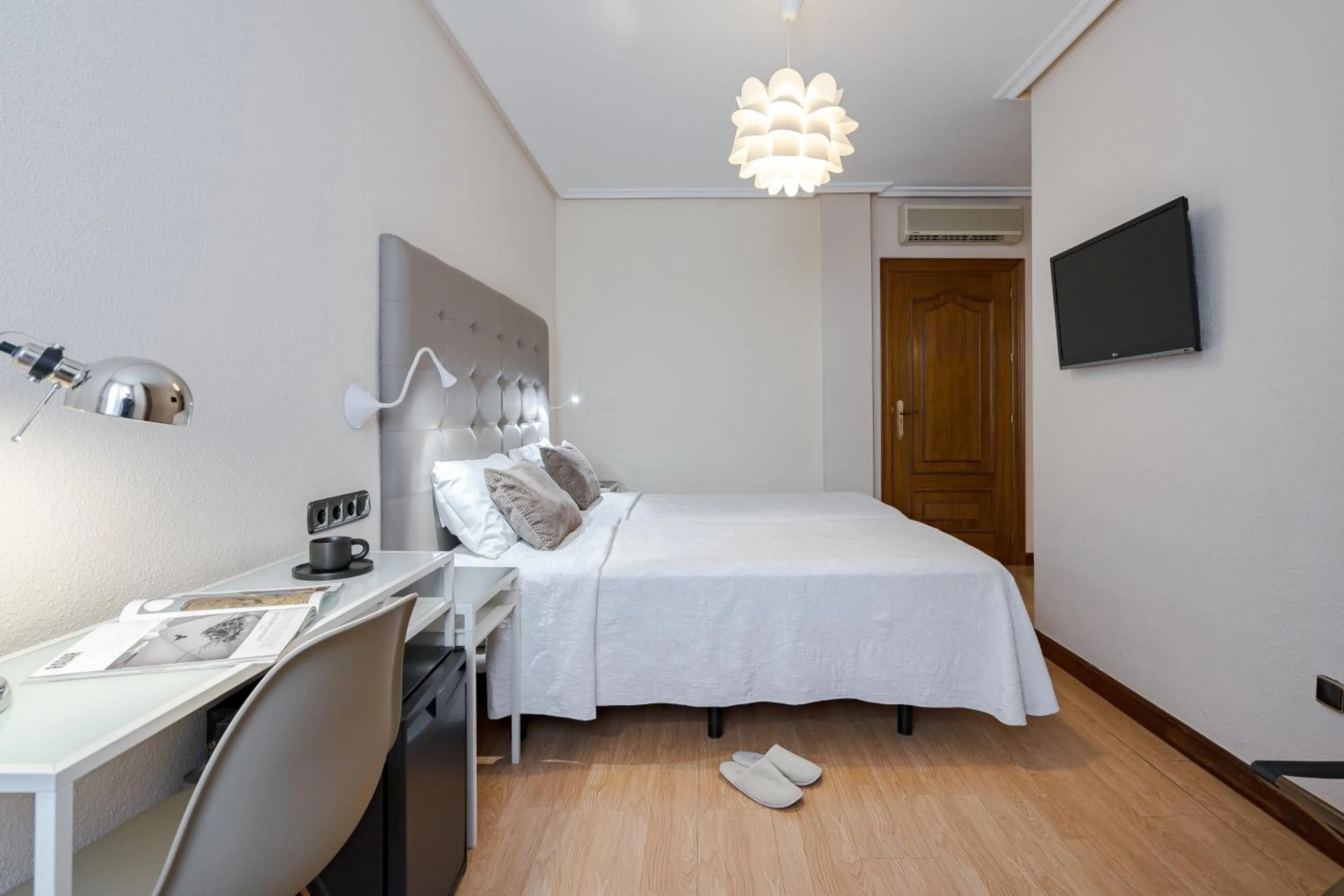 Bedroom, Bed in Hotel Eurowest