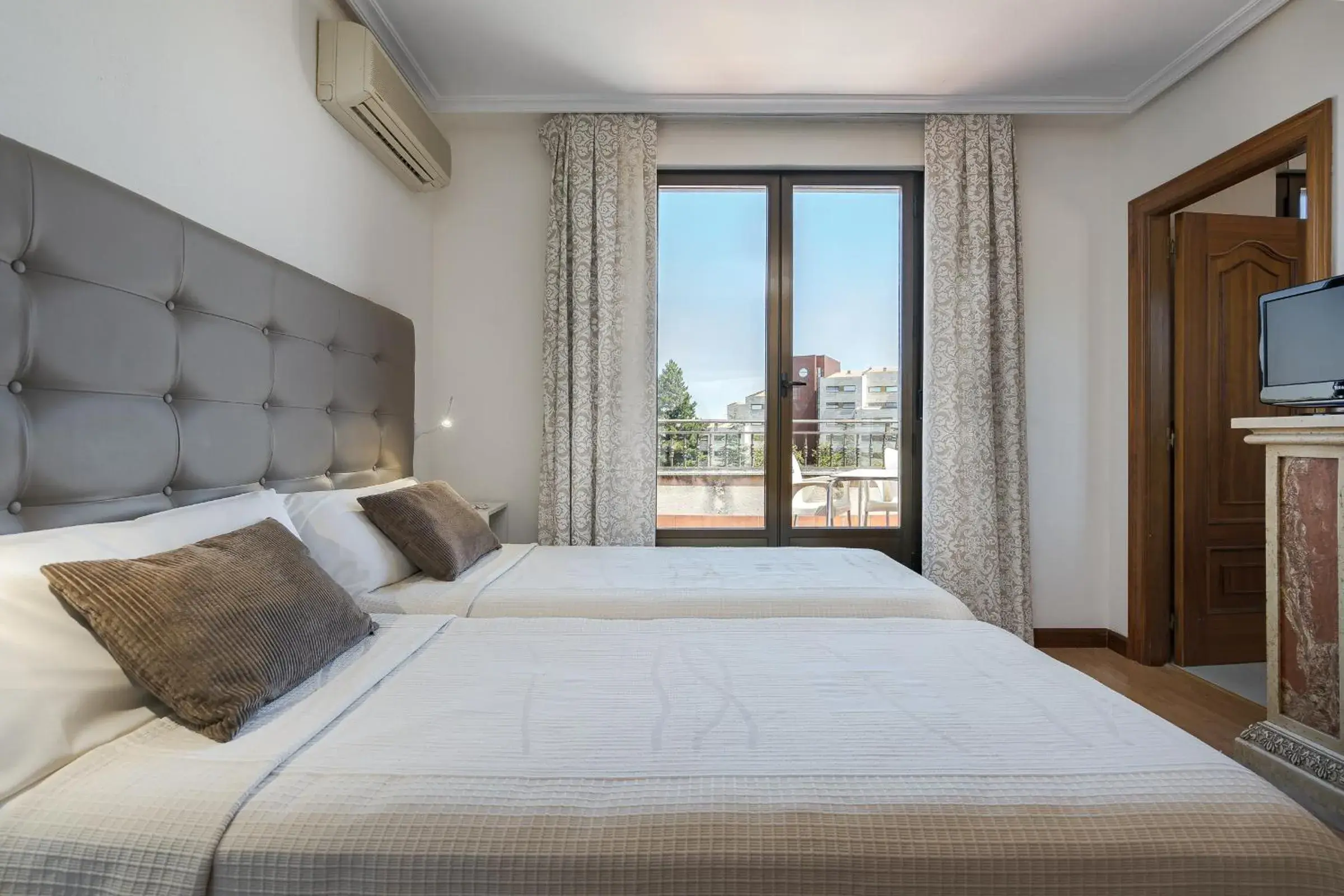 Bedroom, Bed in Hotel Eurowest Bedroom, Bed in Hotel Eurowest