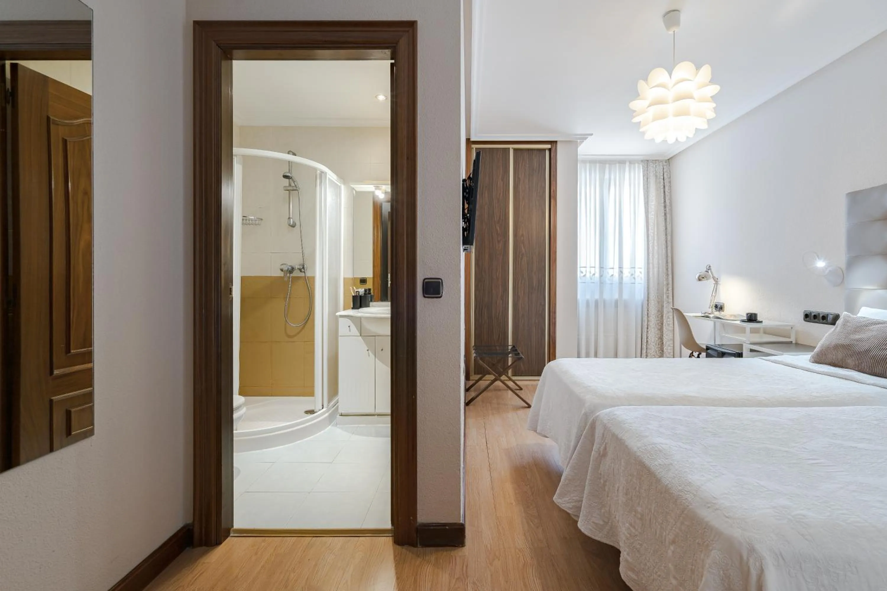 Bedroom, Bed in Hotel Eurowest