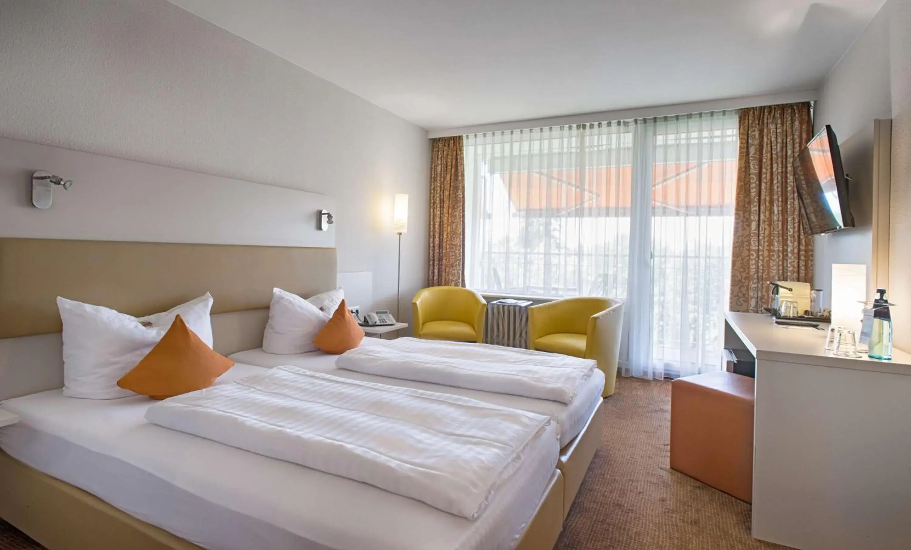 Standard Double Room with Balcony - single occupancy in Sure Hotel by Best Western Bad Dürrheim Standard Double Room with Balcony - single occupancy in Sure Hotel by Best Western Bad Dürrheim